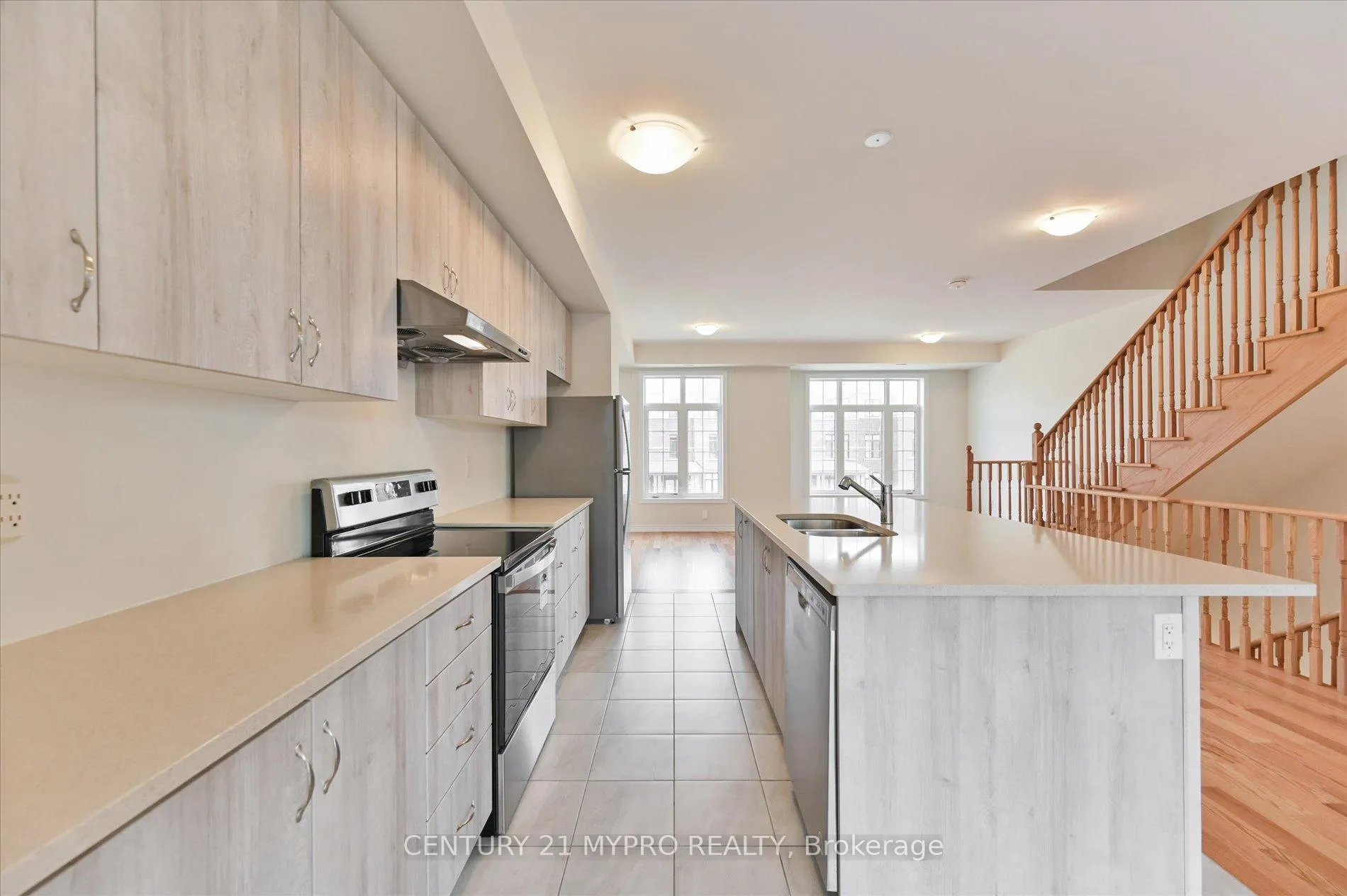 Photo 14 of 8 Petch Avenue, Caledon, Rural Caledon — HOMEH