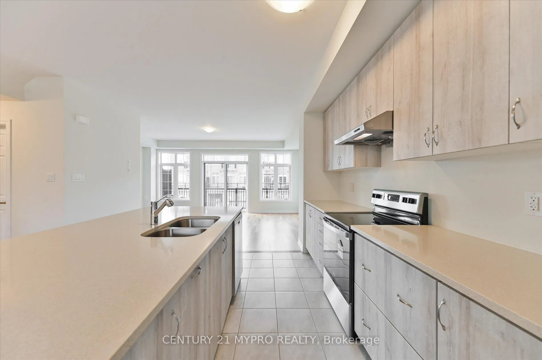 Photo 15 of 8 Petch Avenue, Caledon, Rural Caledon — HOMEH