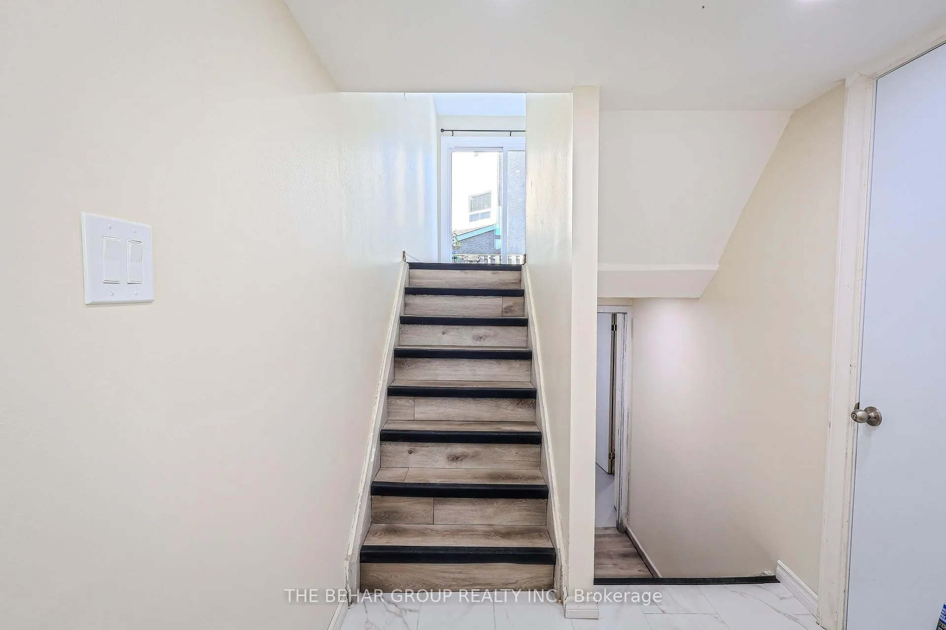 Photo 9 of Unit 149, 11 Queenslea Drive E, Hamilton, Quinndale — HOMEH