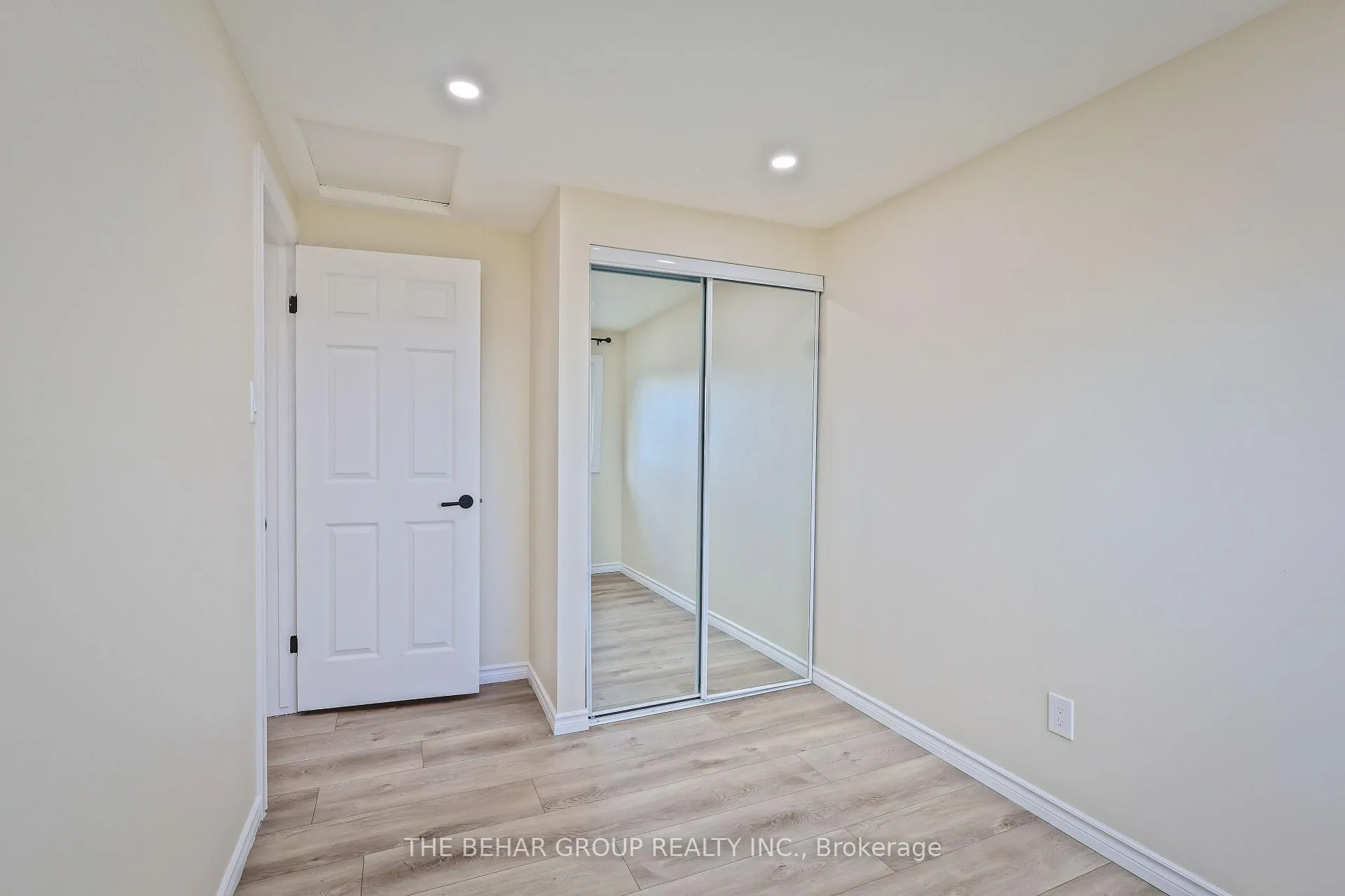 Photo 21 of Unit 149, 11 Queenslea Drive E, Hamilton, Quinndale — HOMEH