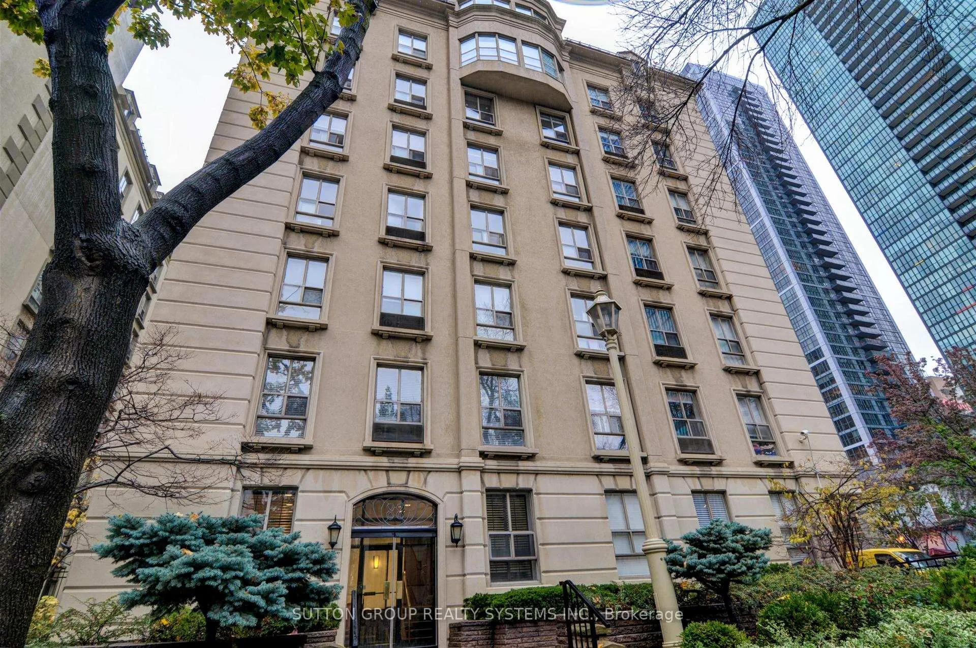 Front of Unit 205, 88 Charles Street E