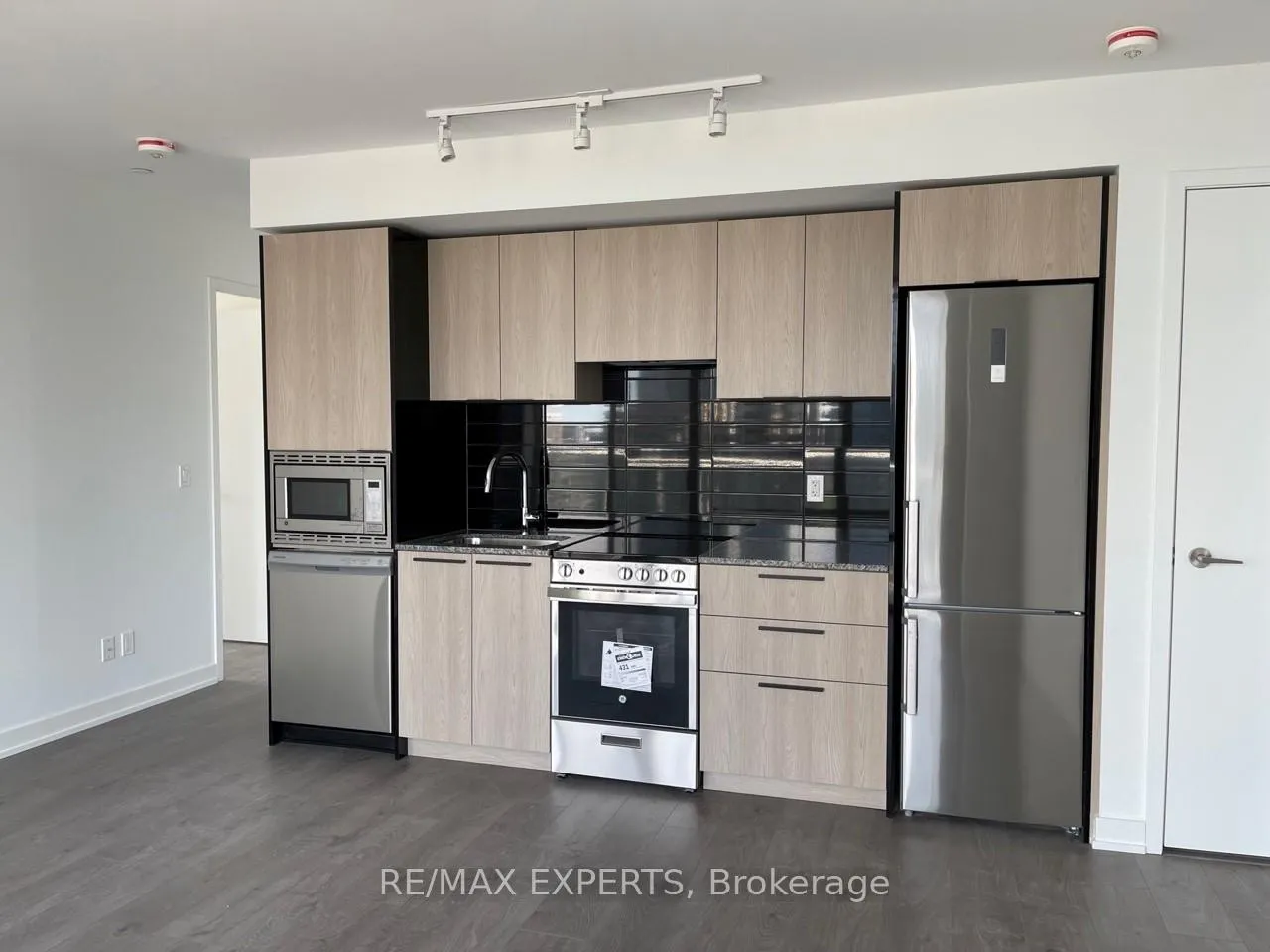 Photo 9 of Unit 2208, 18 Maitland Terrace, Toronto, Church-Yonge Corridor — HOMEH