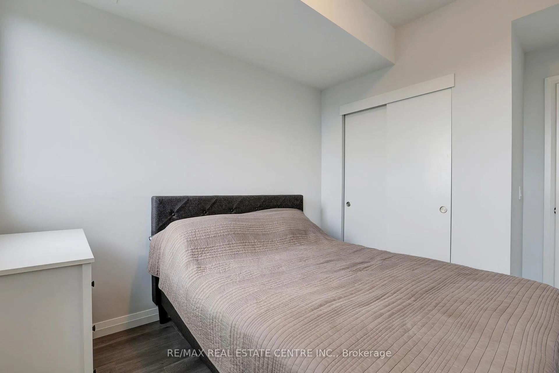 Photo 26 of Unit 2306, 108 Garment Street, Kitchener — HOMEH