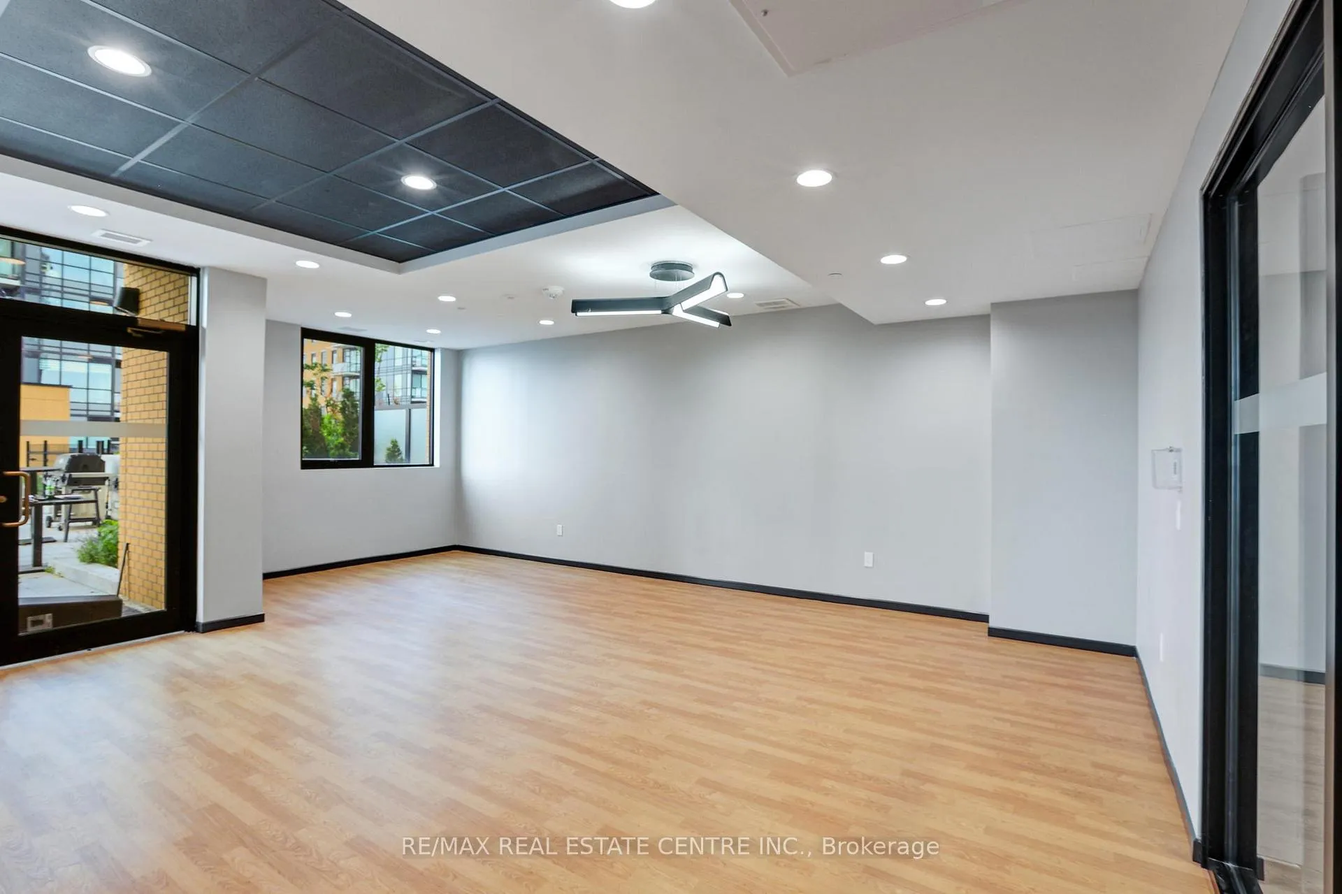 Photo 35 of Unit 2306, 108 Garment Street, Kitchener — HOMEH
