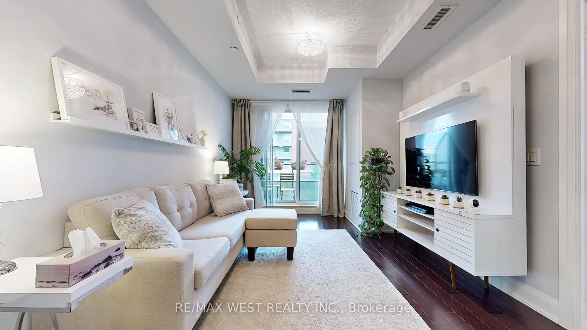 Photo 9 of Unit 303, 1 Uptown Drive, Markham, Unionville — HOMEH