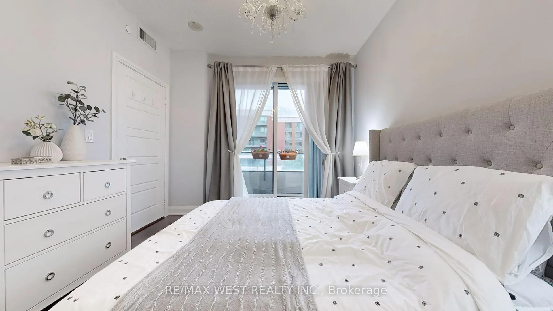 Photo 23 of Unit 303, 1 Uptown Drive, Markham, Unionville — HOMEH