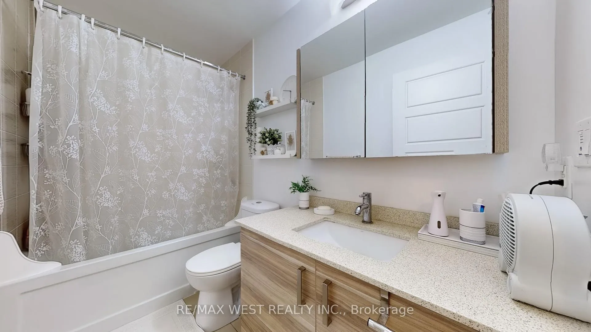 Photo 25 of Unit 303, 1 Uptown Drive, Markham, Unionville — HOMEH