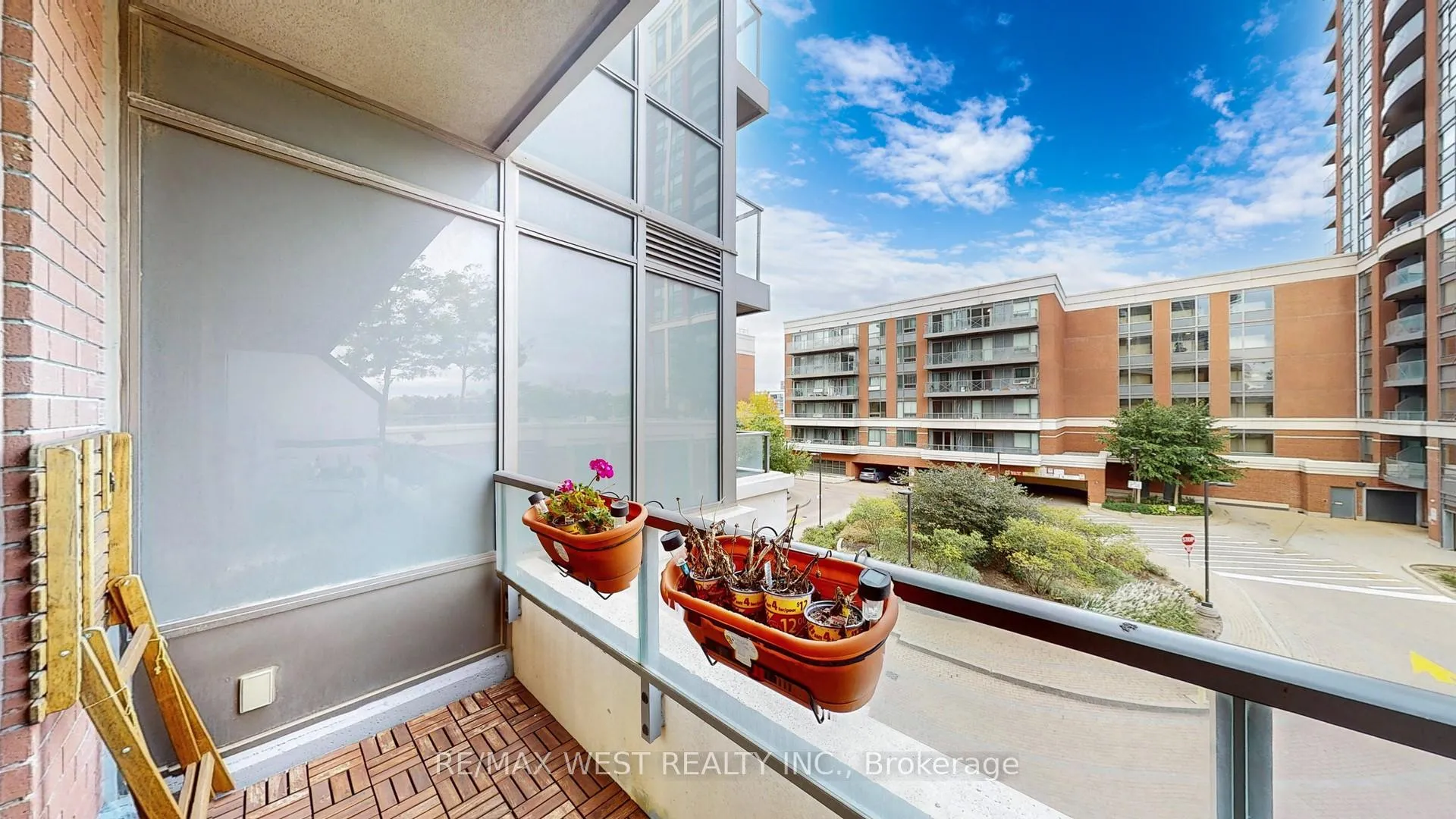 Photo 29 of Unit 303, 1 Uptown Drive, Markham, Unionville — HOMEH