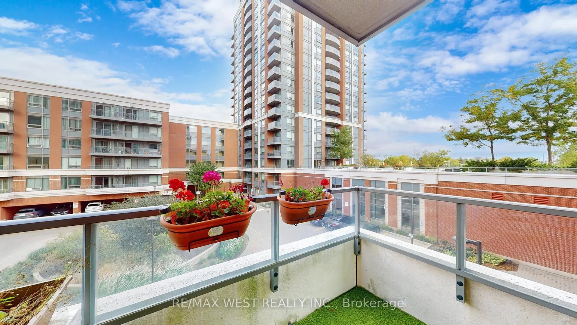 Photo 32 of Unit 303, 1 Uptown Drive, Markham, Unionville — HOMEH