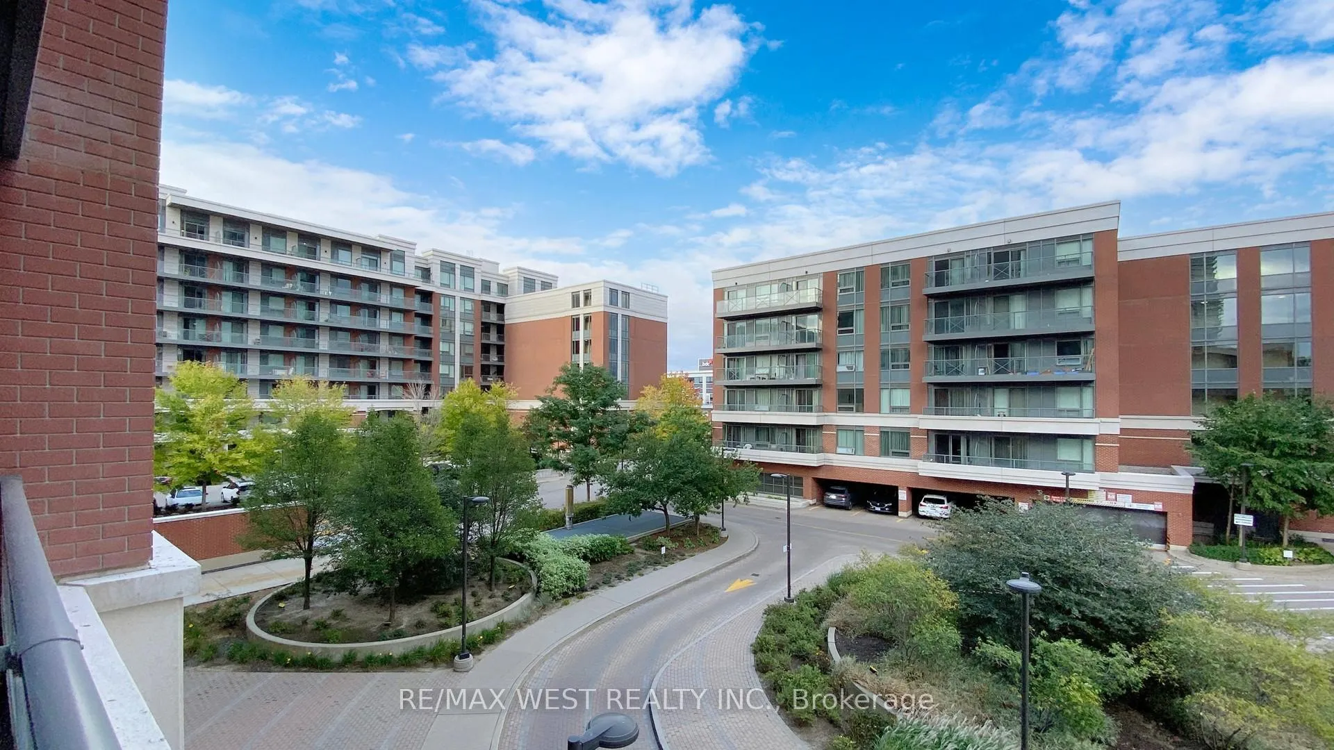 Photo 34 of Unit 303, 1 Uptown Drive, Markham, Unionville — HOMEH