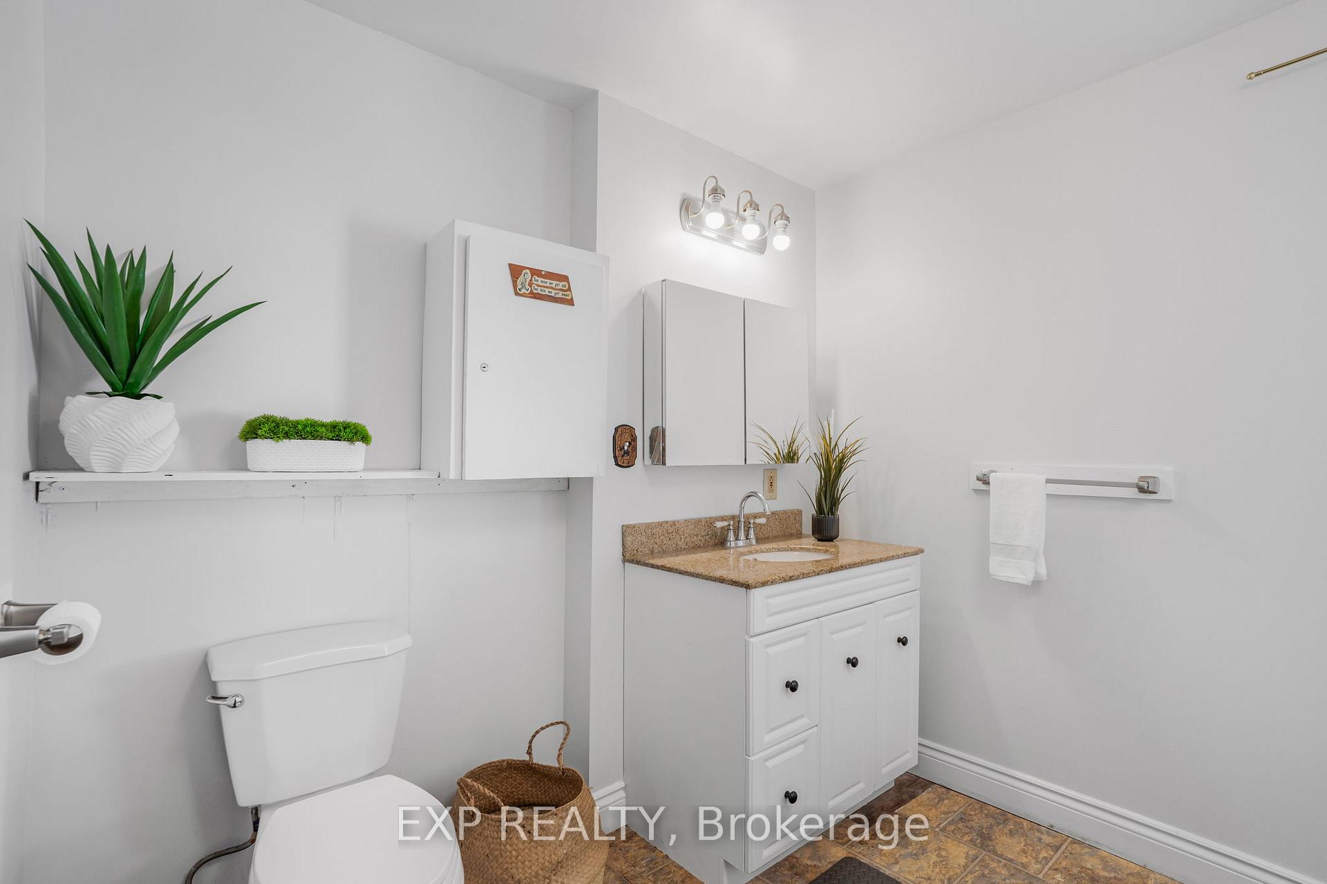 Photo 13 of 215 Hoople Avenue, Cornwall — HOMEH