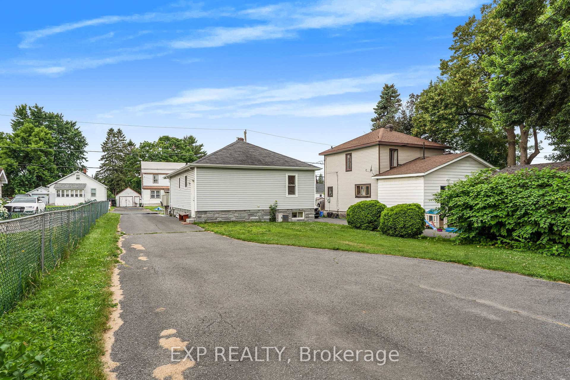Photo 23 of 215 Hoople Avenue, Cornwall — HOMEH