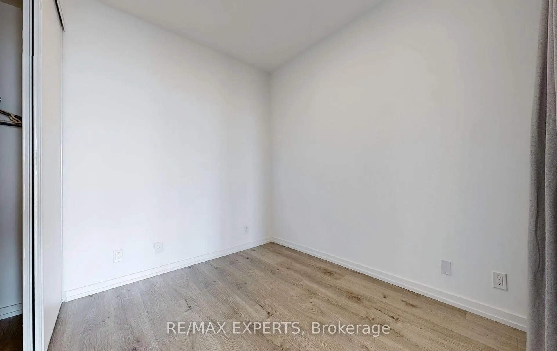 Photo 21 of Unit 3708, 7890 Jane Street, Vaughan, Vaughan Corporate Centre — HOMEH