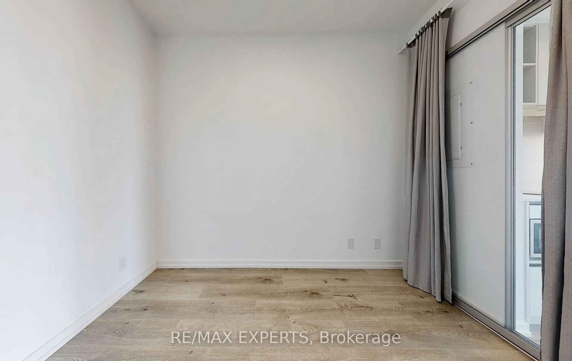 Photo 23 of Unit 3708, 7890 Jane Street, Vaughan, Vaughan Corporate Centre — HOMEH