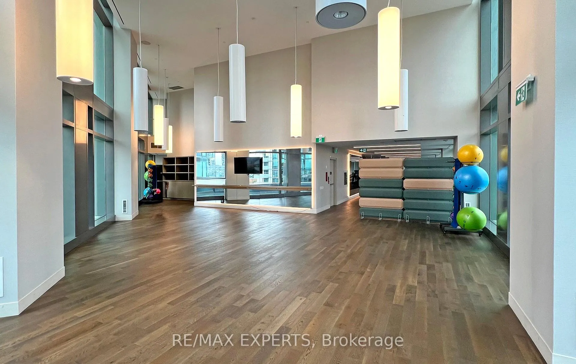 Photo 33 of Unit 3708, 7890 Jane Street, Vaughan, Vaughan Corporate Centre — HOMEH