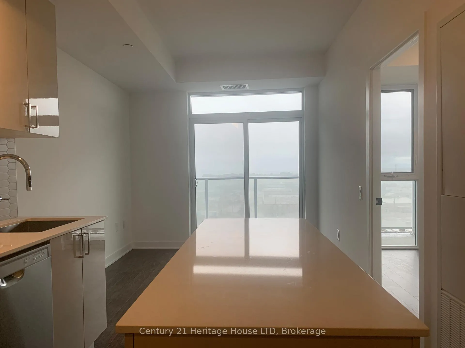 Photo 11 of Unit 1013, 2782 Barton Street, Hamilton, Riverdale — HOMEH