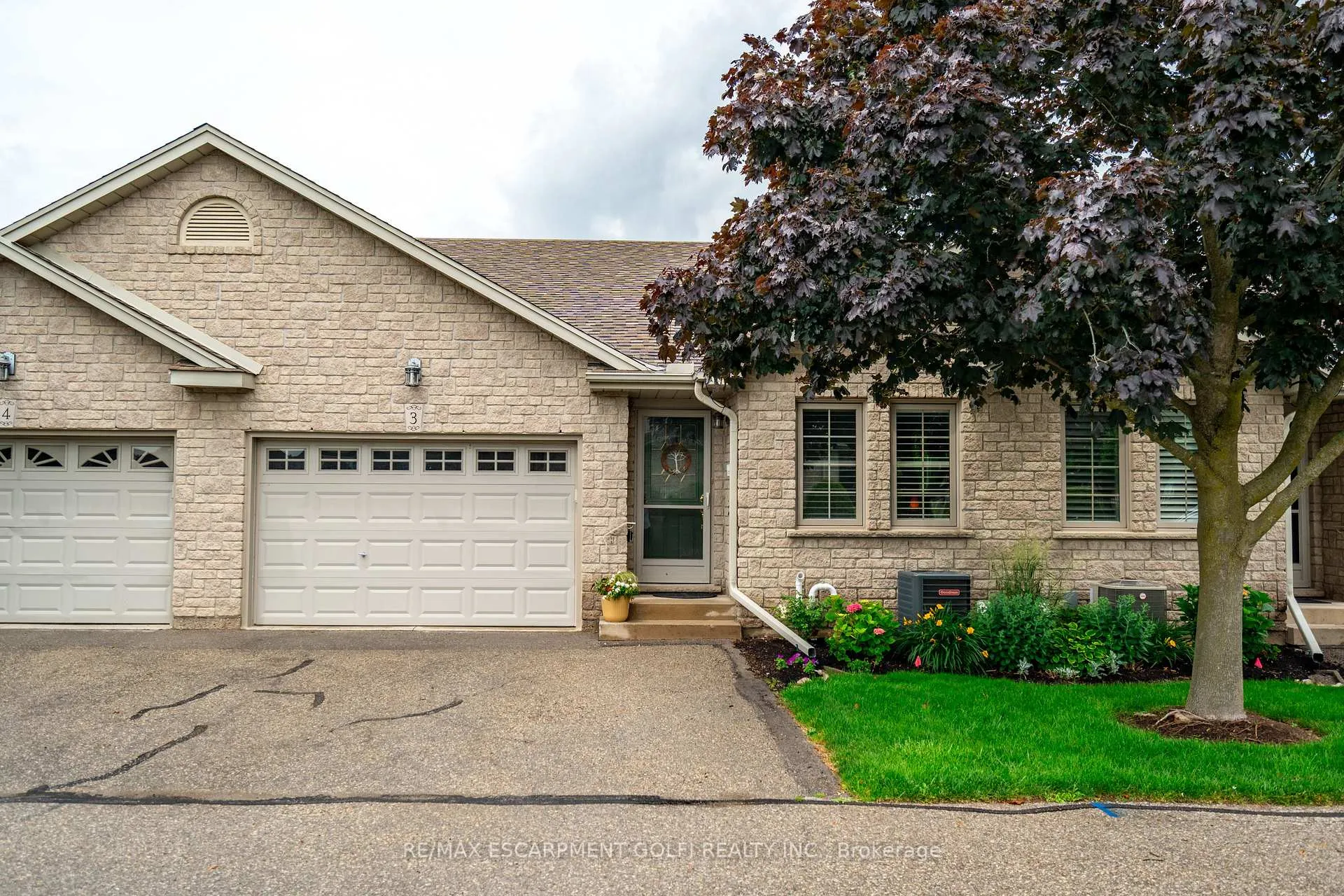 Photo 1 of Unit 3, 19 Hanlon Place, Brant, Paris — HOMEH