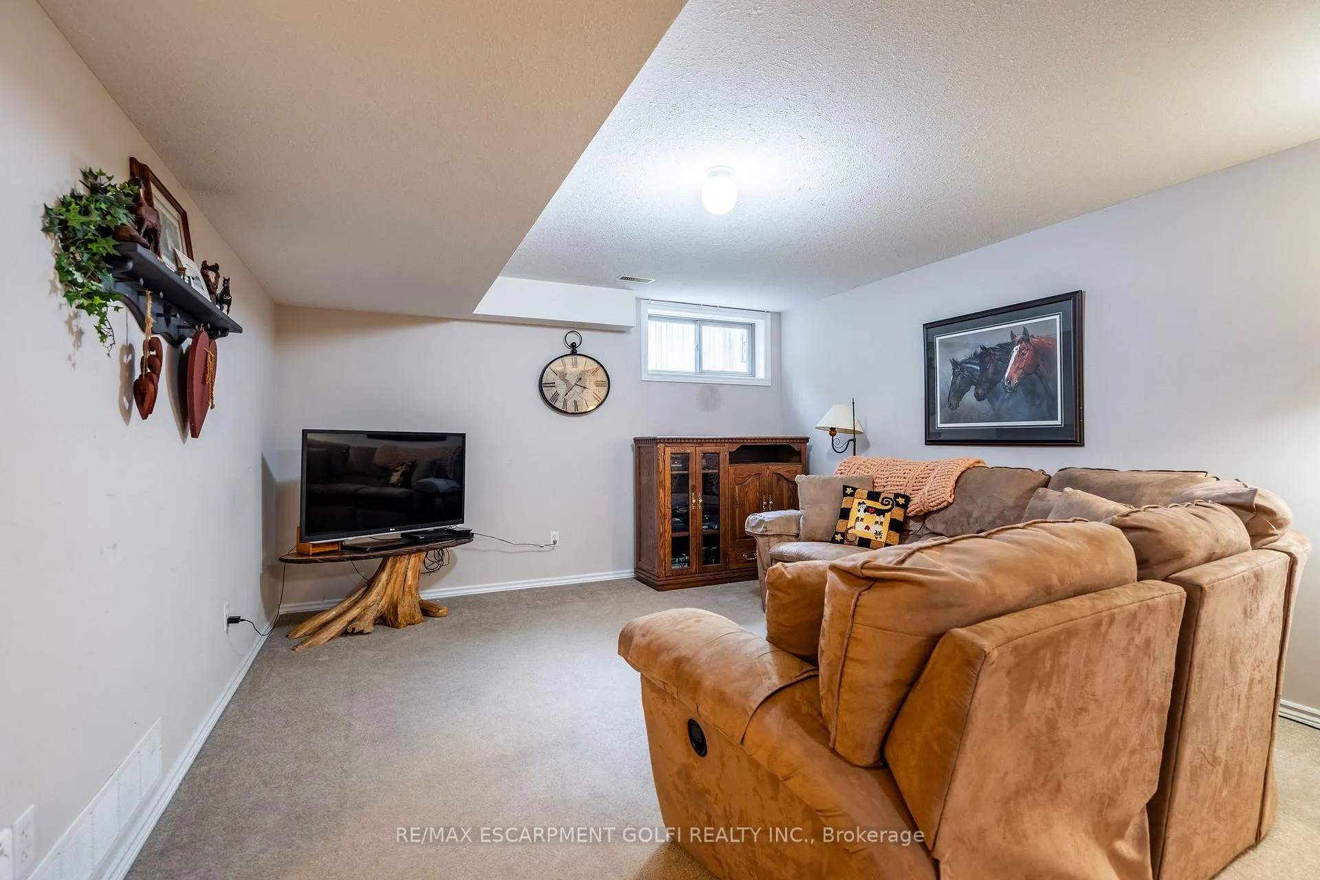 Photo 21 of Unit 3, 19 Hanlon Place, Brant, Paris — HOMEH