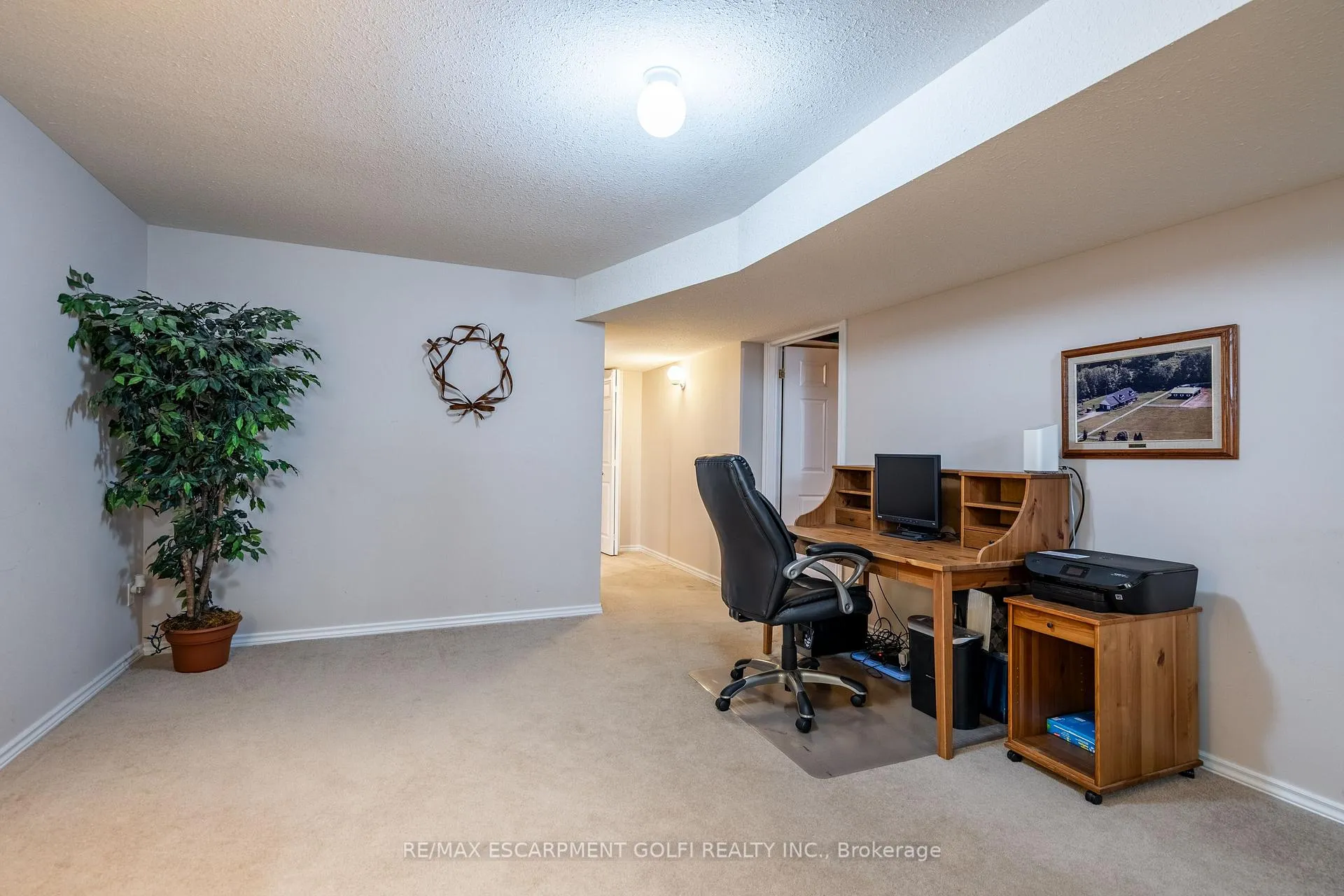 Photo 23 of Unit 3, 19 Hanlon Place, Brant, Paris — HOMEH