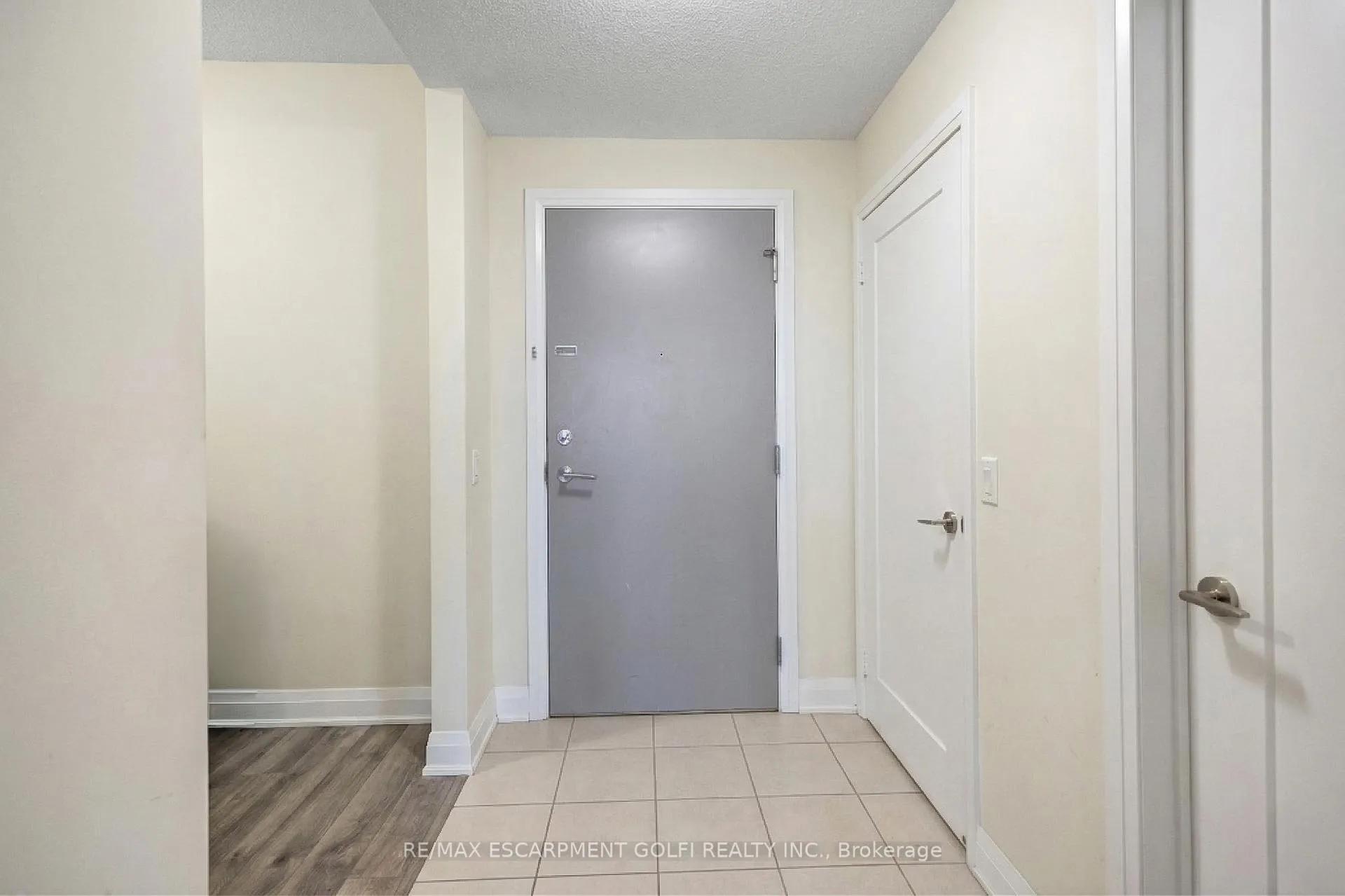 Photo 5 of Unit 317, 16 Concord Place, Grimsby, Grimsby Beach — HOMEH