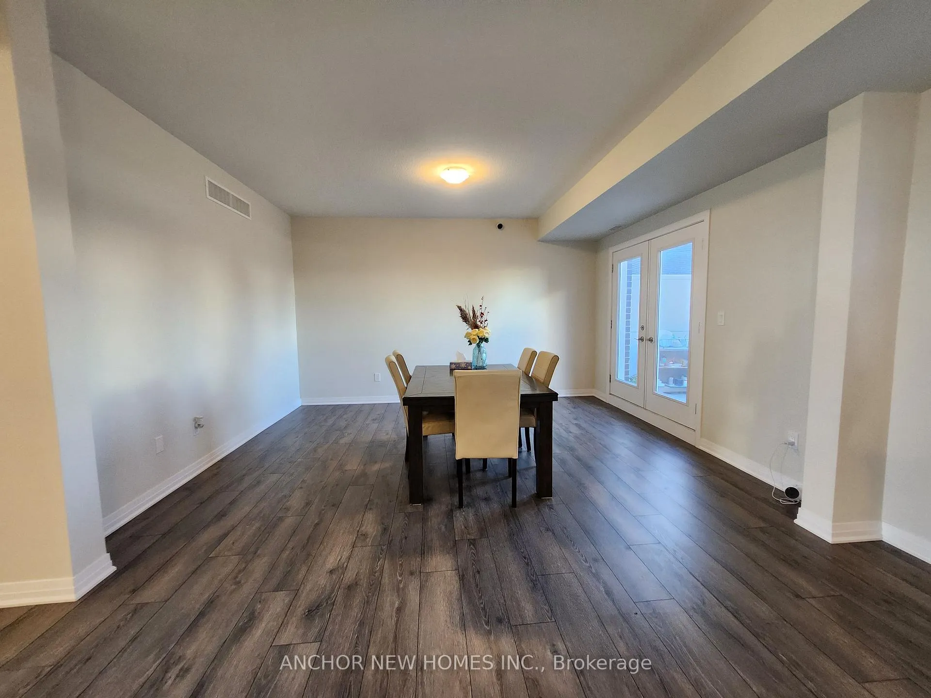 Photo 10 of Unit 4, 124 Seabrook Drive, Kitchener — HOMEH
