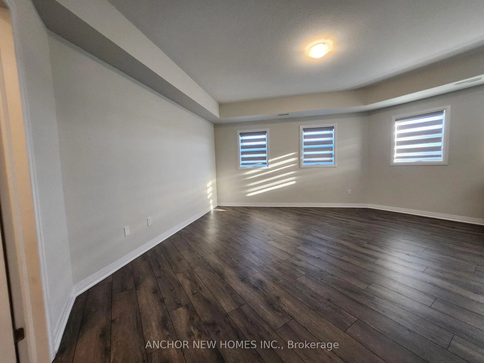 Photo 12 of Unit 4, 124 Seabrook Drive, Kitchener — HOMEH