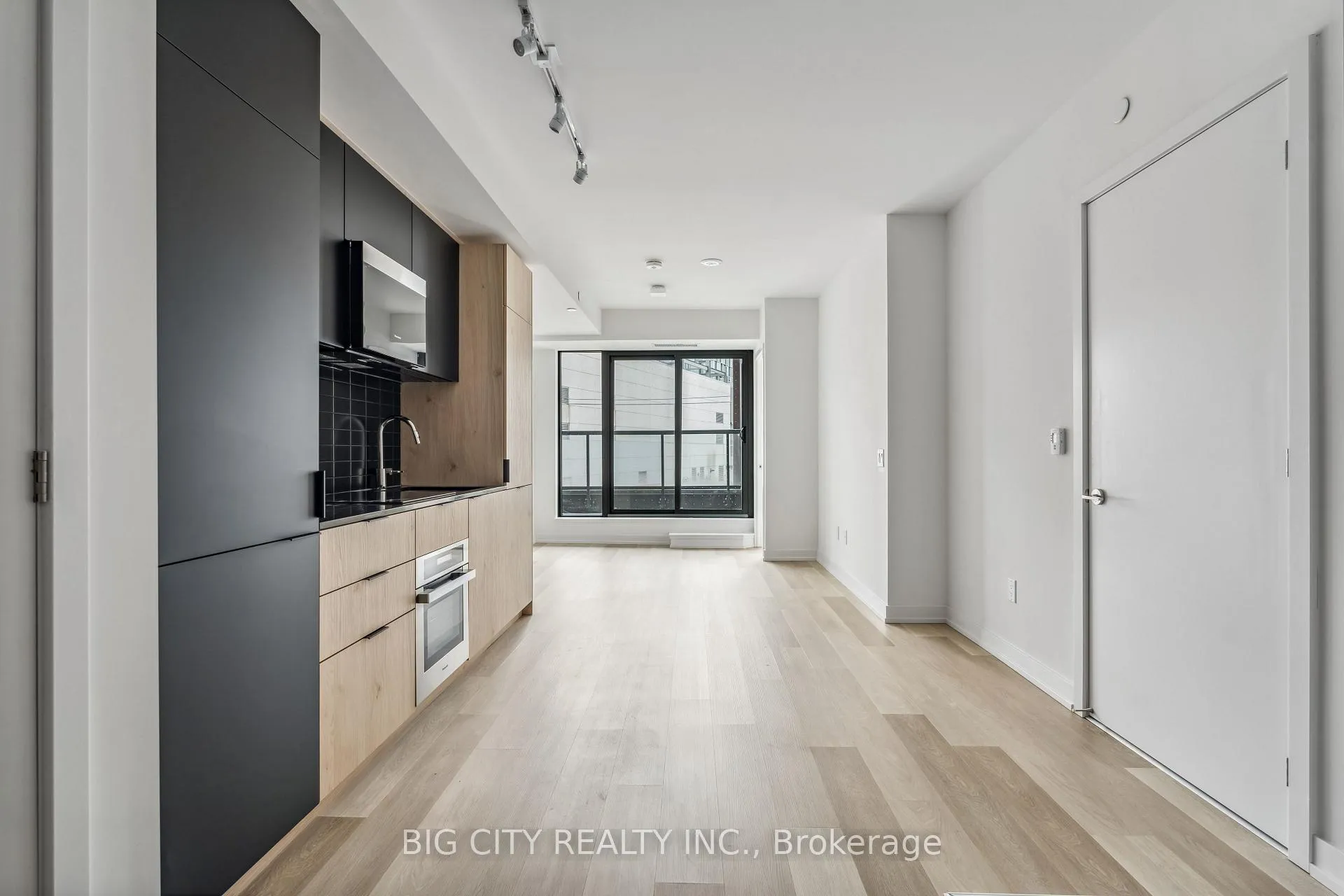 Photo 2 of Unit 226, 28 Eastern Avenue, Toronto, Moss Park — HOMEH