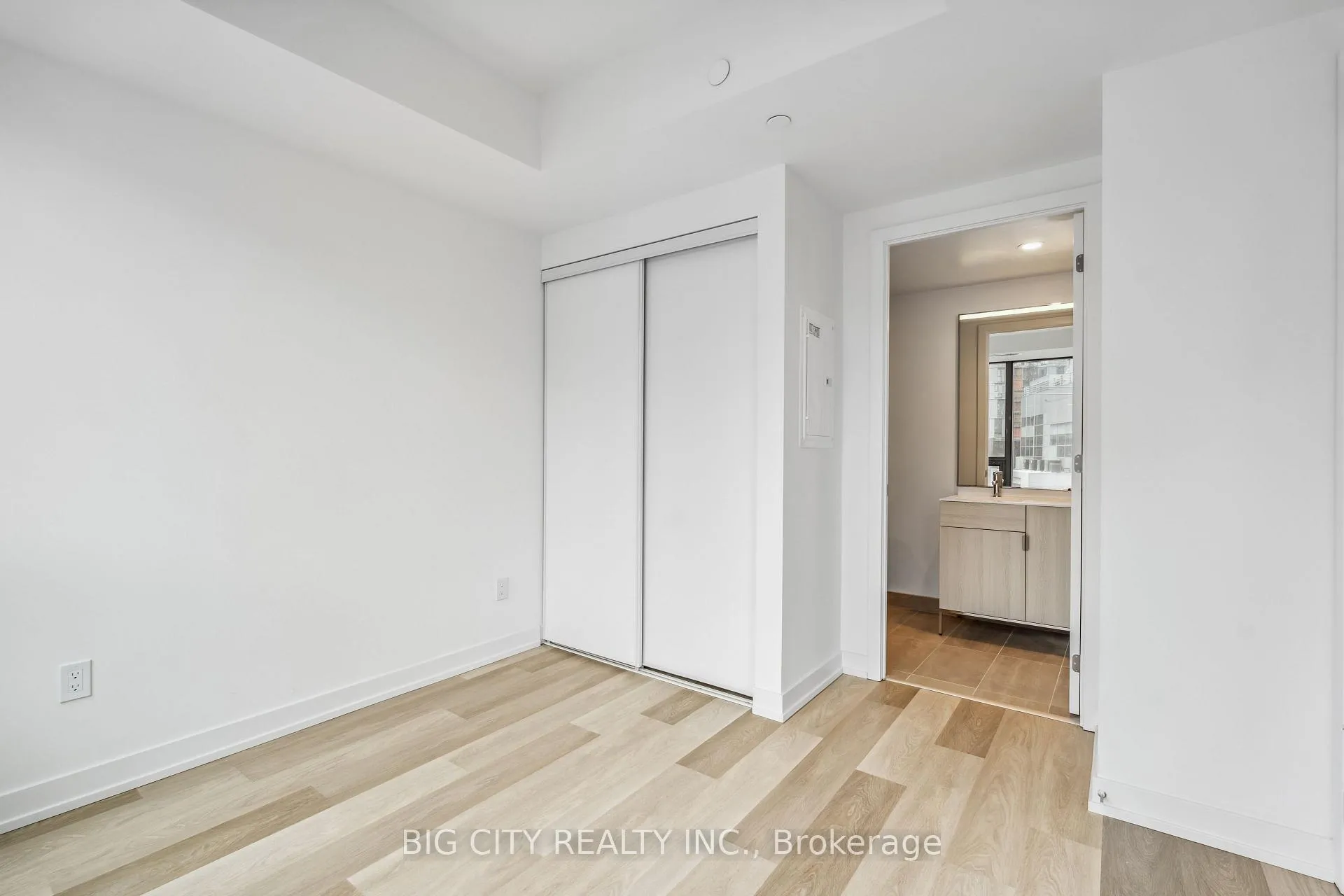 Photo 8 of Unit 226, 28 Eastern Avenue, Toronto, Moss Park — HOMEH