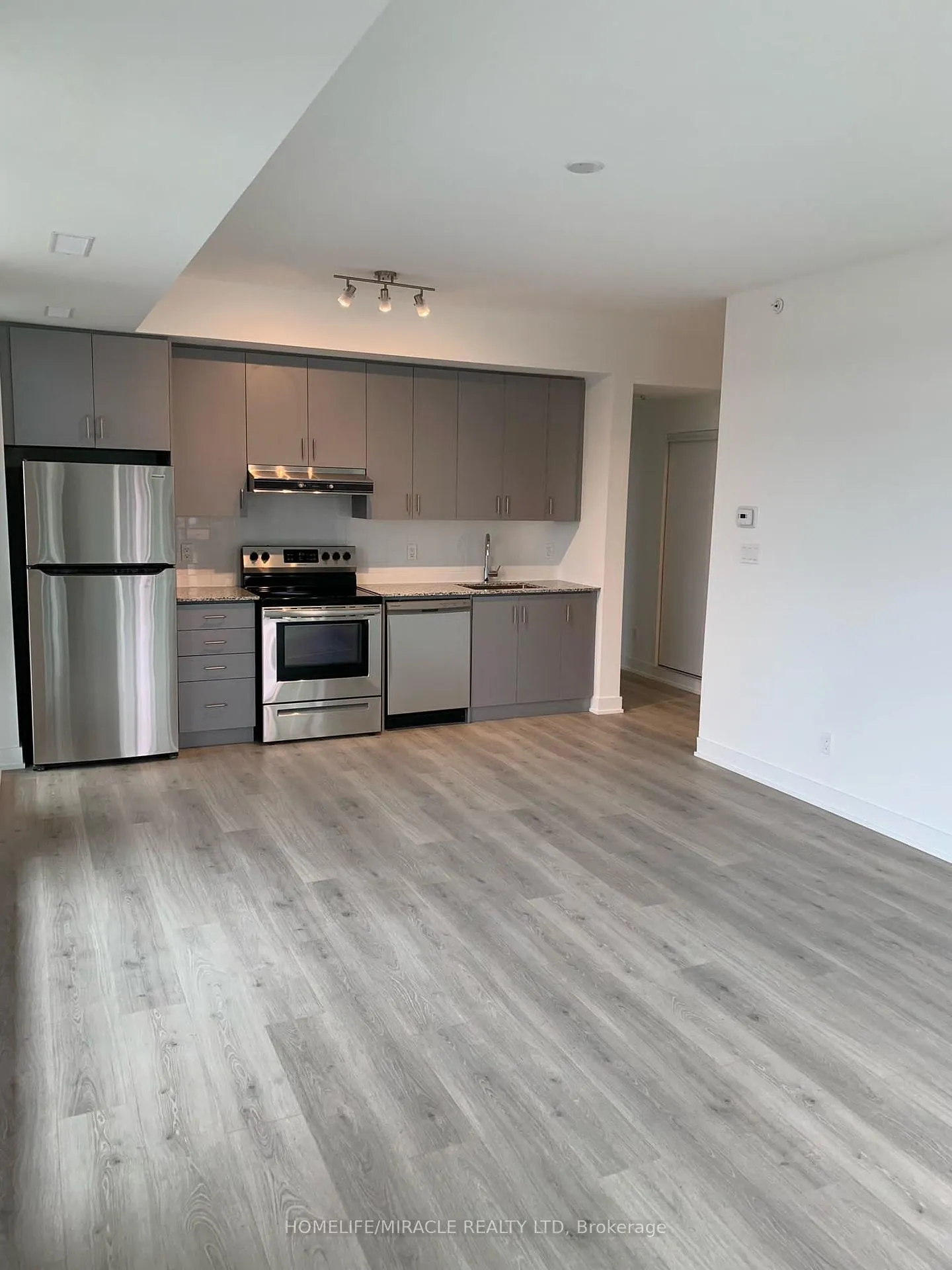 Photo 5 of Unit 303, 1 Climo Lane, Markham, Wismer — HOMEH