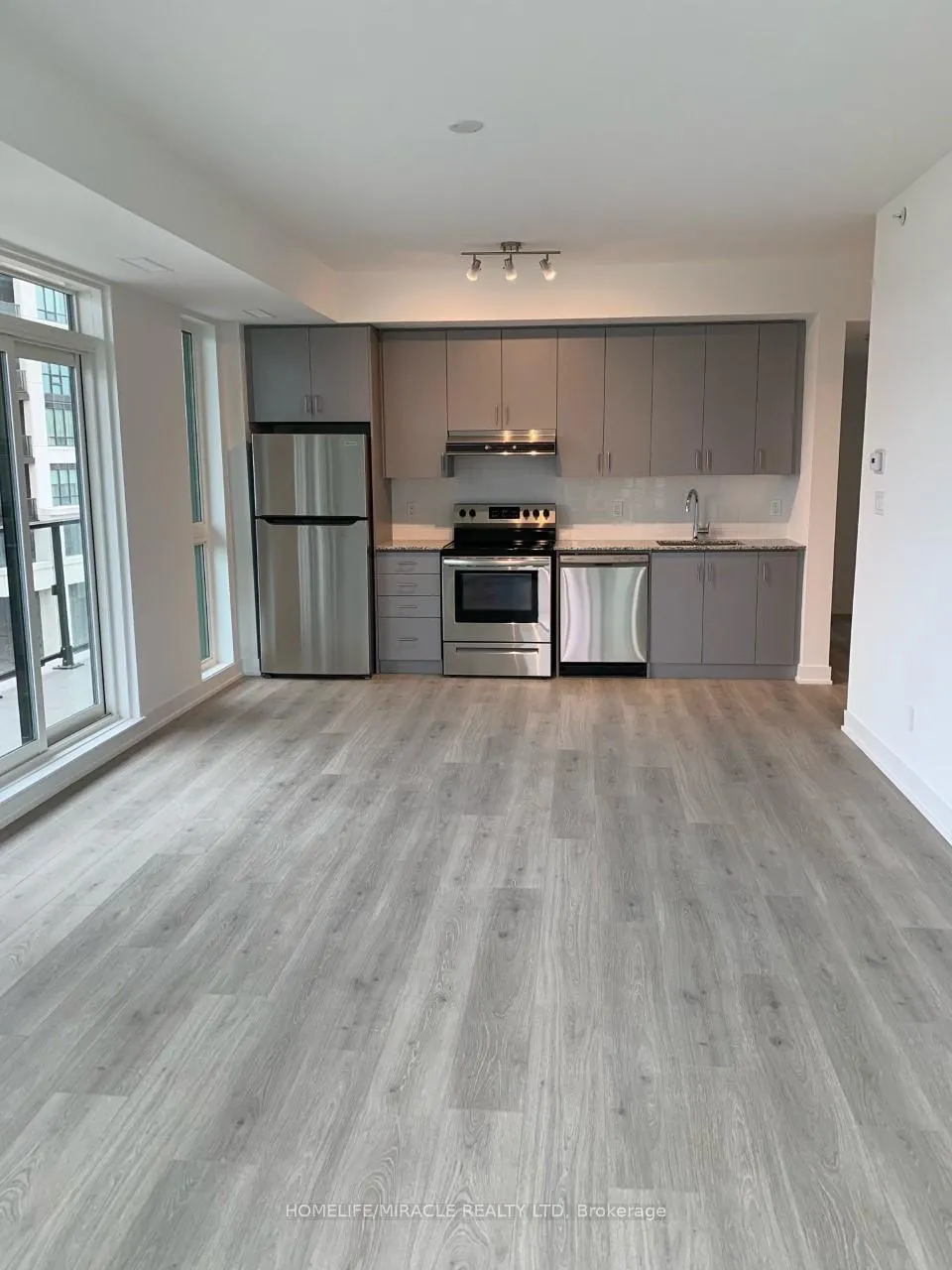 Photo 7 of Unit 303, 1 Climo Lane, Markham, Wismer — HOMEH