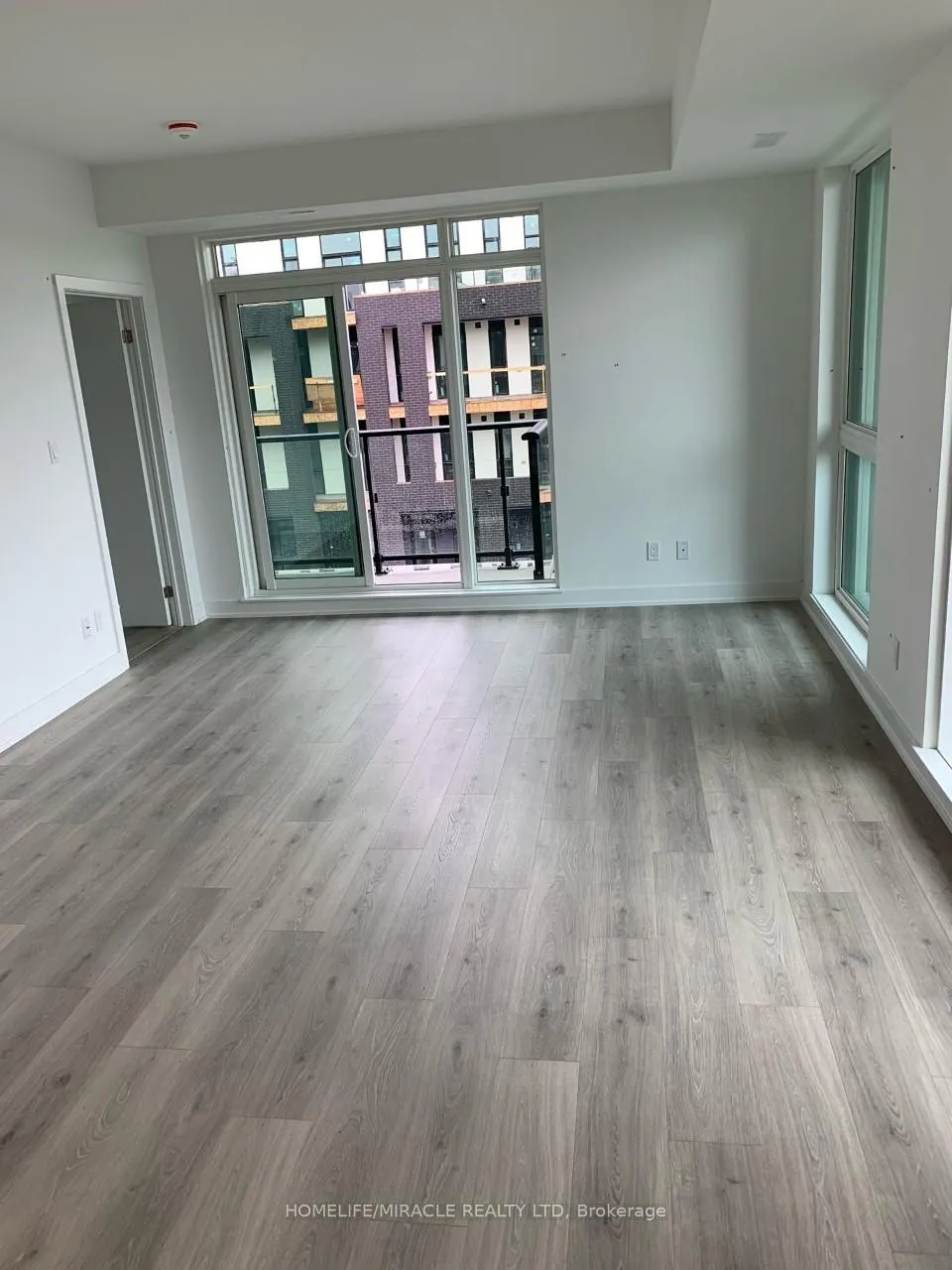 Photo 11 of Unit 303, 1 Climo Lane, Markham, Wismer — HOMEH