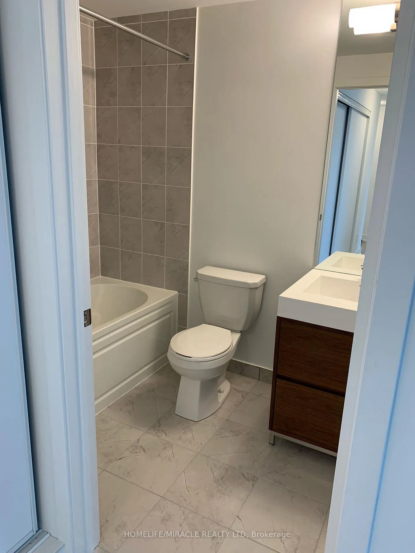 Photo 12 of Unit 303, 1 Climo Lane, Markham, Wismer — HOMEH