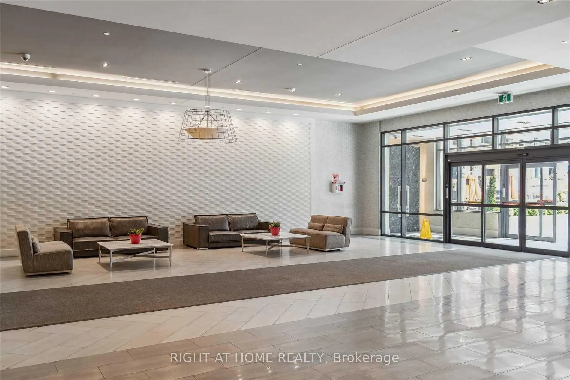 Photo 2 of Unit 1216, 460 Adelaide Street E, Toronto, Moss Park — HOMEH