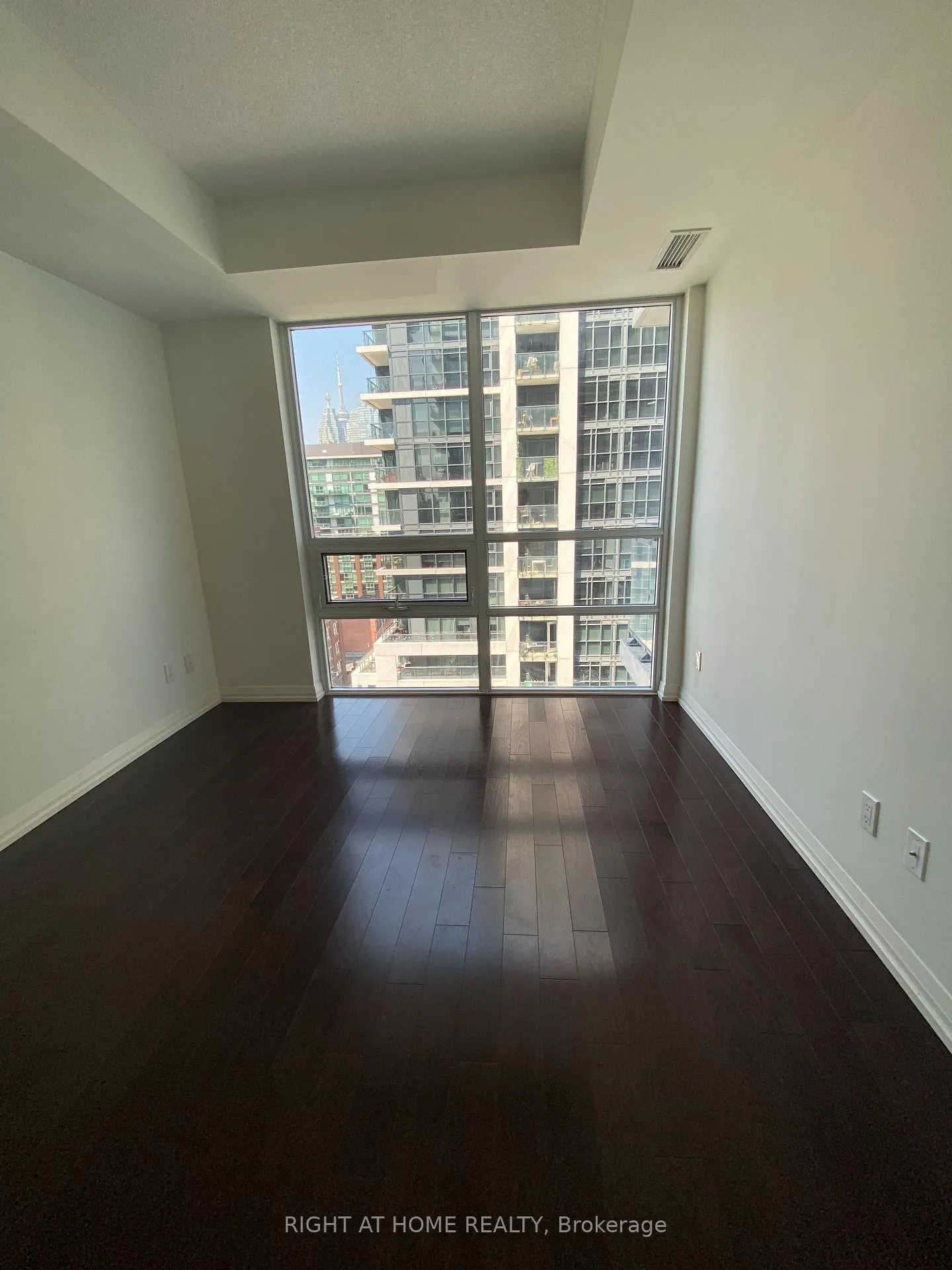Photo 10 of Unit 1216, 460 Adelaide Street E, Toronto, Moss Park — HOMEH