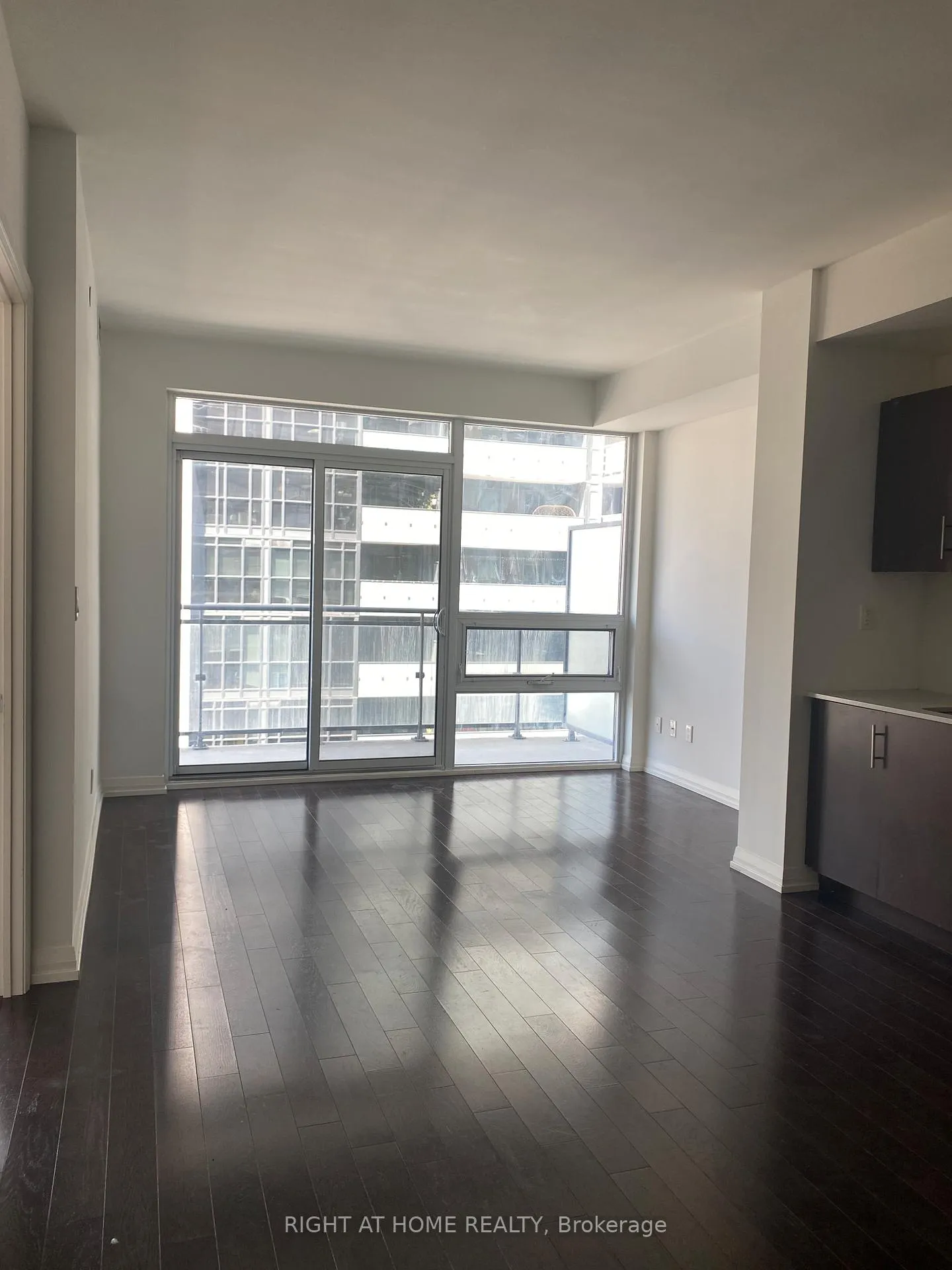 Photo 15 of Unit 1216, 460 Adelaide Street E, Toronto, Moss Park — HOMEH