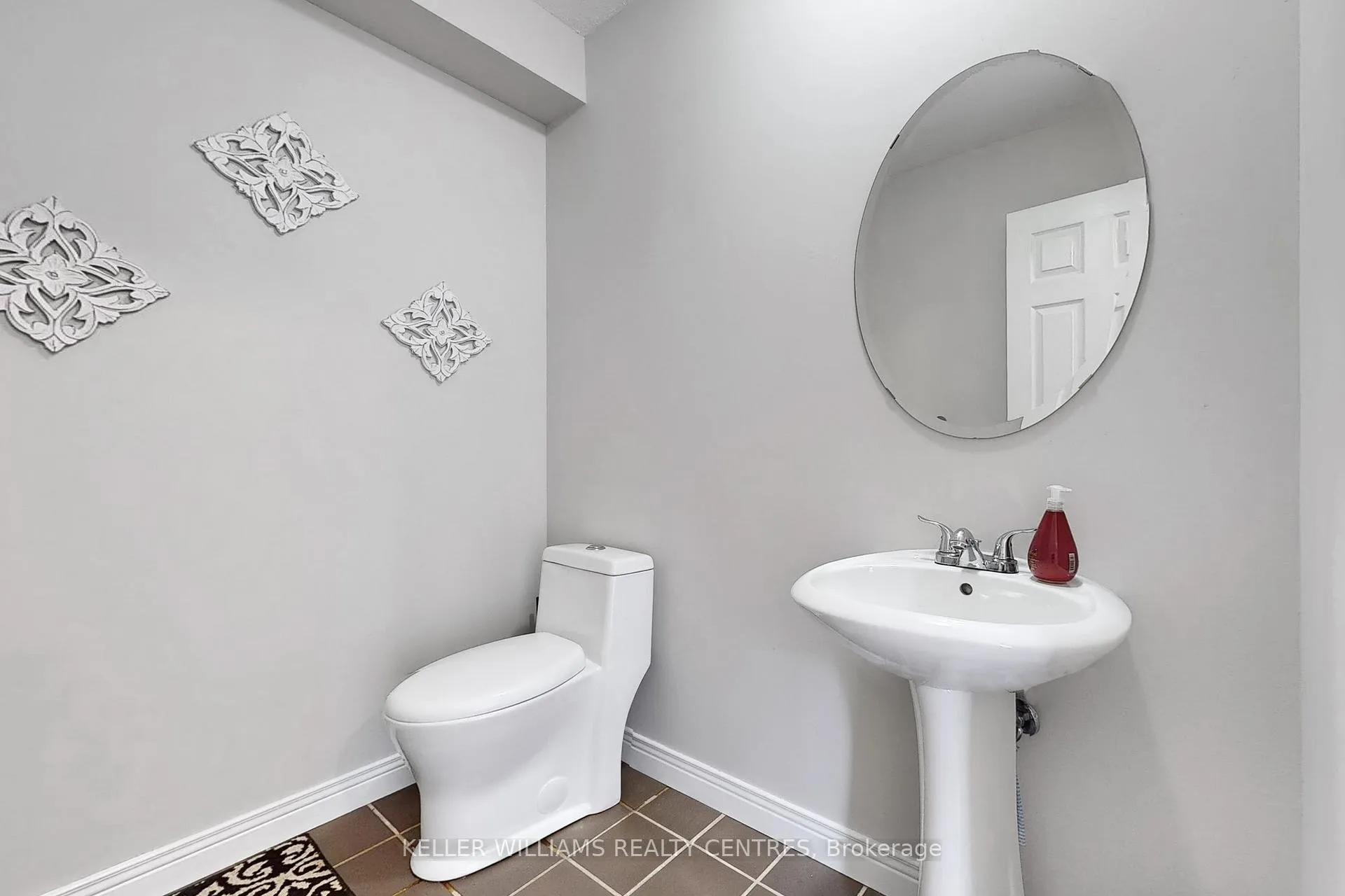 Photo 13 of Unit 16, 124 Wales Avenue, Markham, Old Markham Village — HOMEH