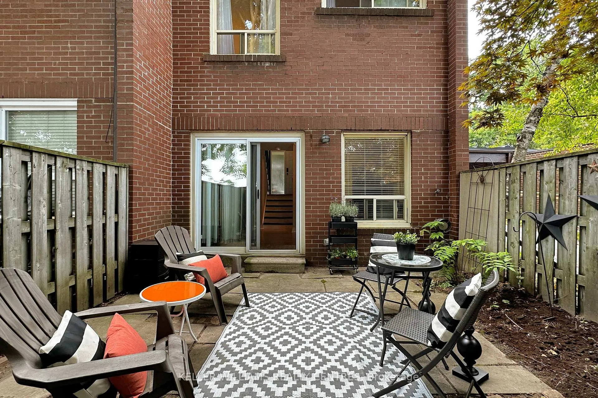 Photo 27 of Unit 16, 124 Wales Avenue, Markham, Old Markham Village — HOMEH