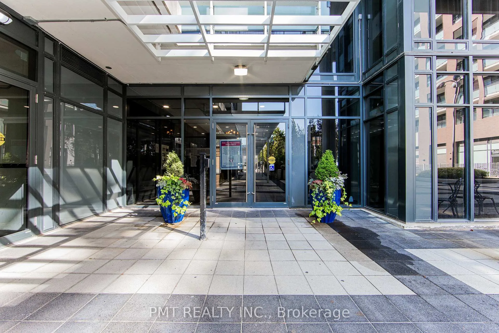 Photo 3 of Unit 310, 400 Adelaide Street E, Toronto, Church-Yonge Corridor — HOMEH
