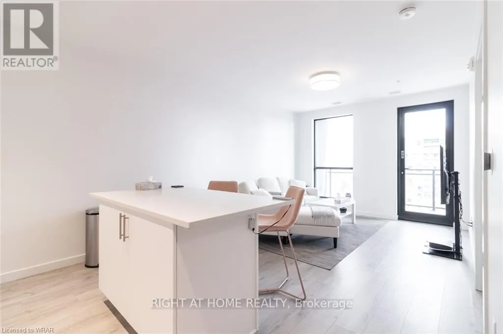 Photo 6 of Unit 1208, 181 King Street S, Waterloo, Uptown Waterloo/Westmount — HOMEH