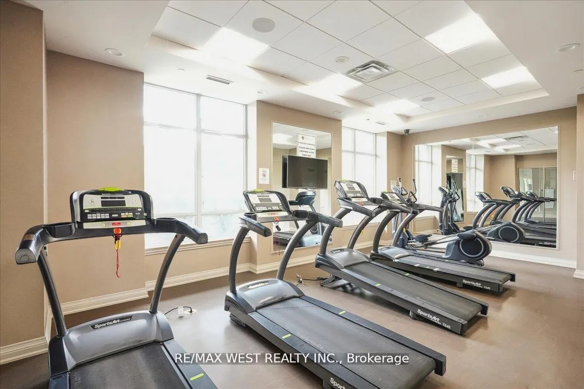 Photo 15 of Unit 405, 9255 Jane Street, Vaughan, Maple — HOMEH