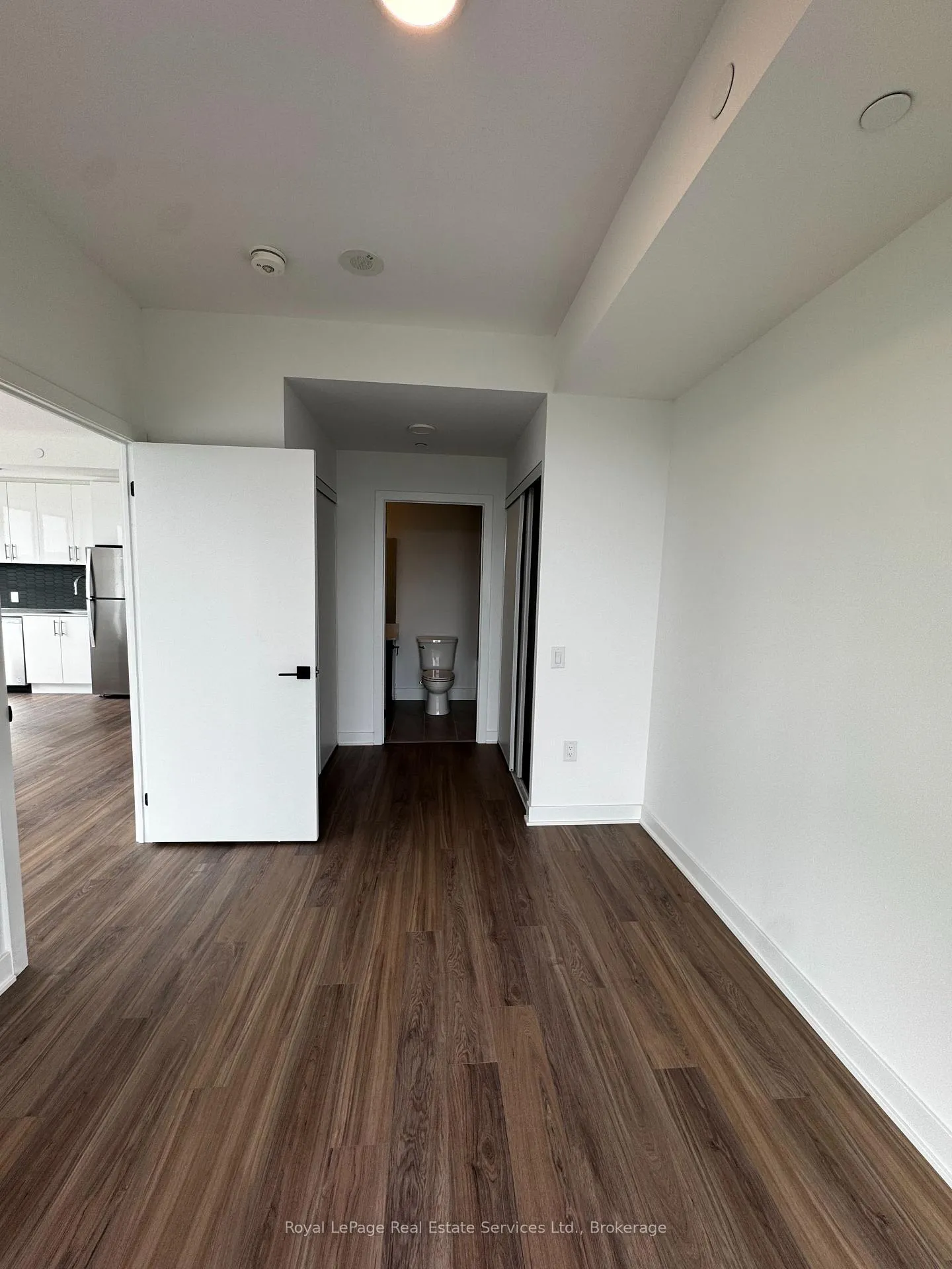 Photo 17 of Unit 906, 2782 Barton Street E, Hamilton, Riverdale — HOMEH