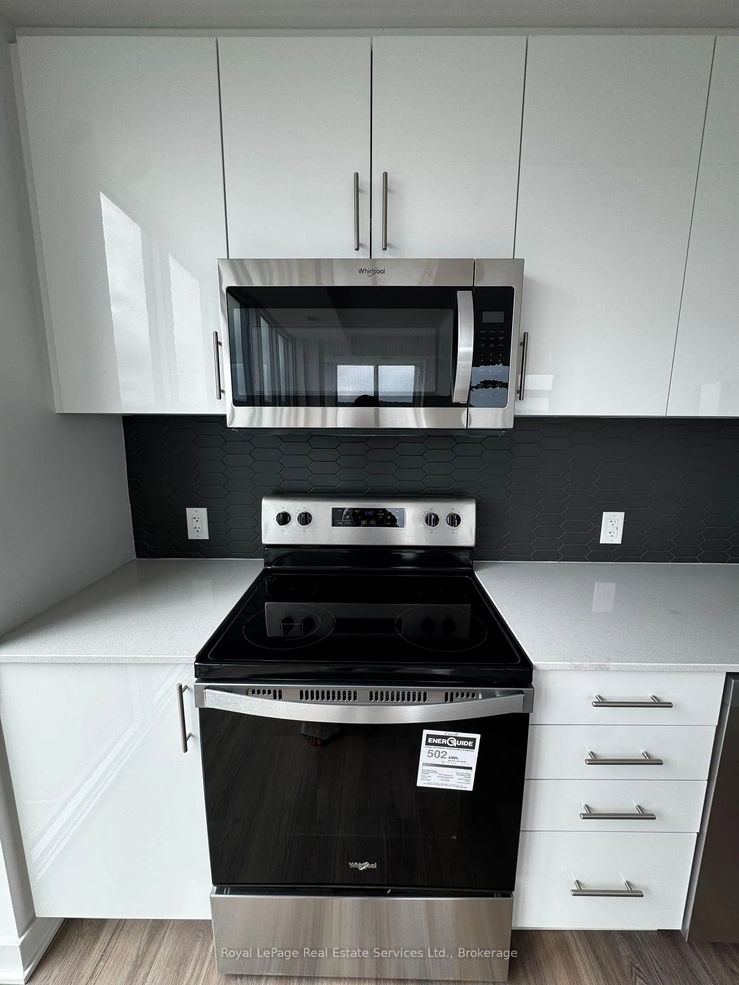 Photo 25 of Unit 906, 2782 Barton Street E, Hamilton, Riverdale — HOMEH
