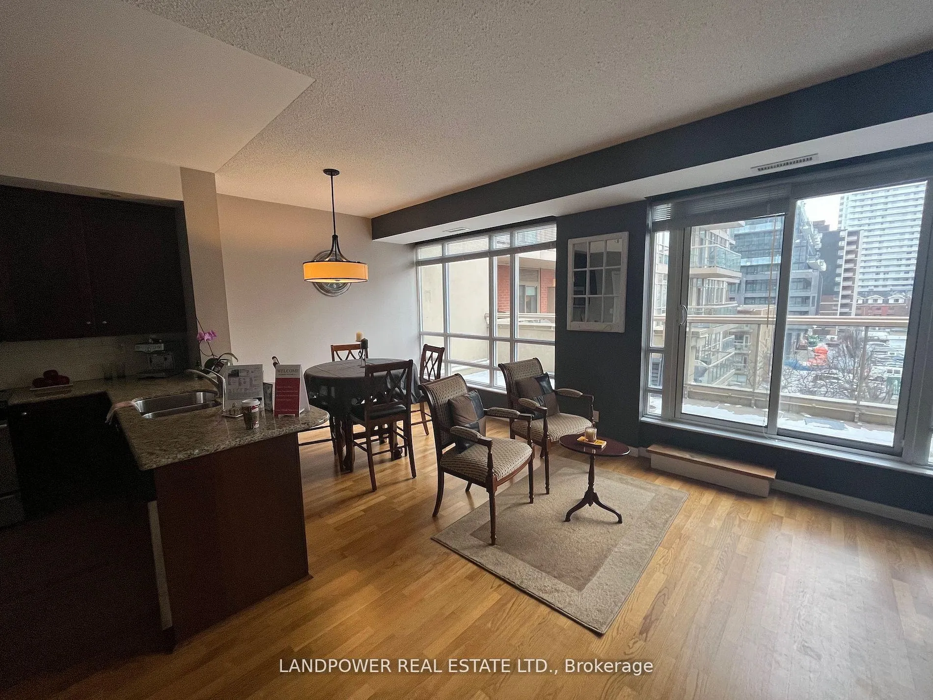 Photo 7 of Unit 511, 900 Mount Pleasant Road, Toronto, Mount Pleasant West — HOMEH