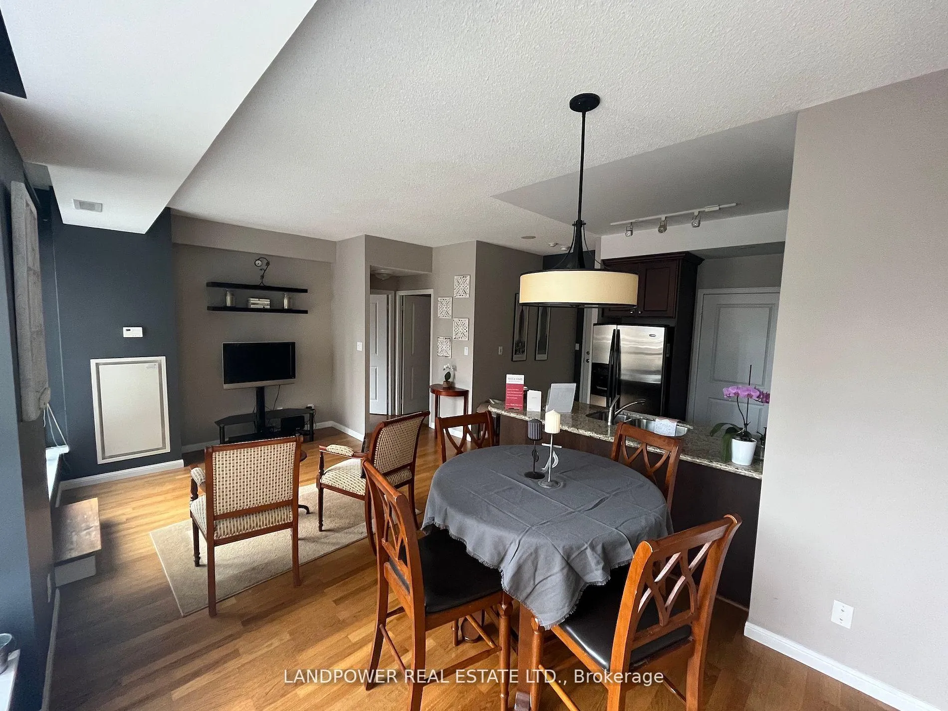 Photo 10 of Unit 511, 900 Mount Pleasant Road, Toronto, Mount Pleasant West — HOMEH