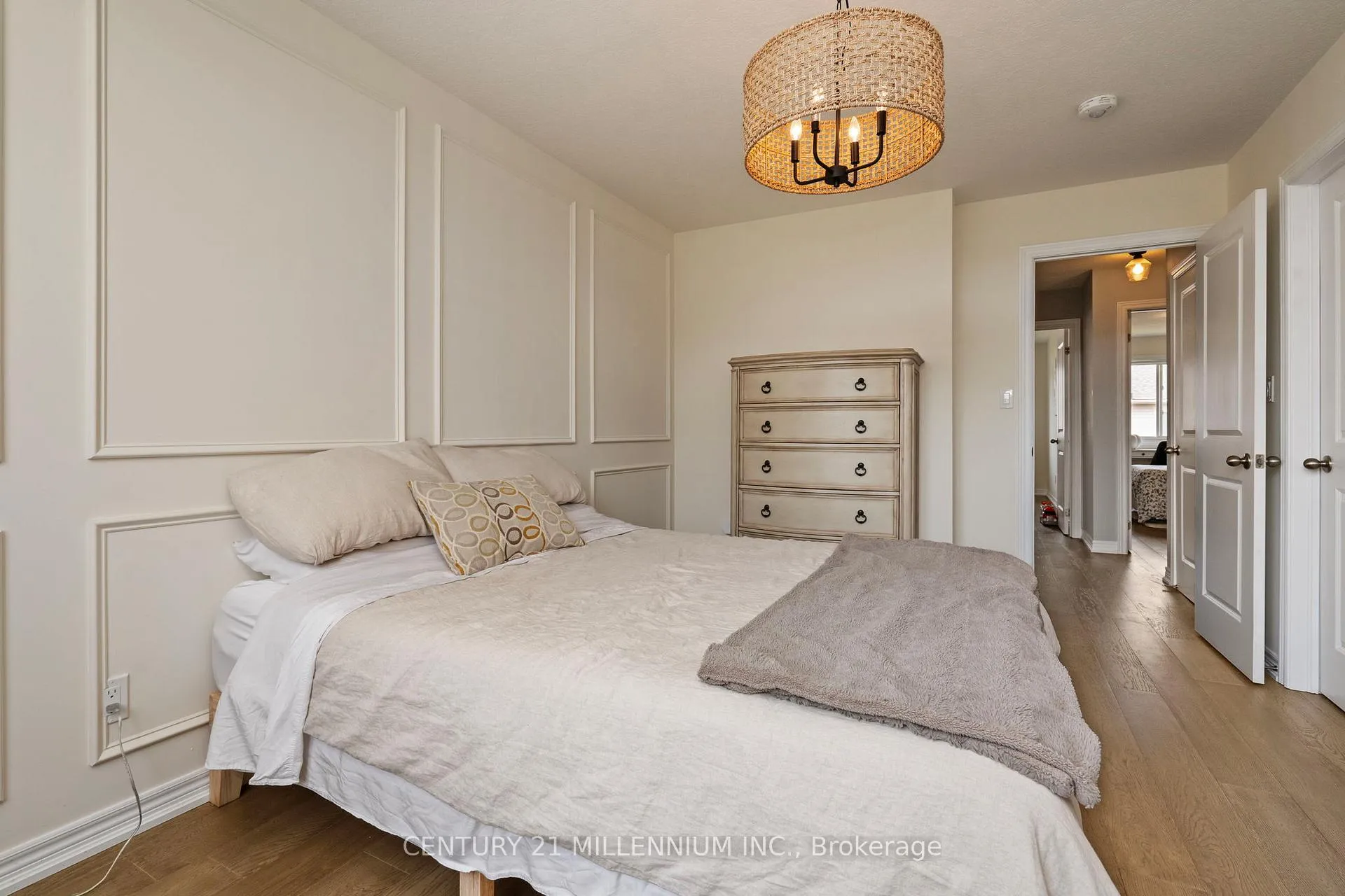 Photo 26 of 19 Arietta Lane, Hamilton, Stoney Creek — HOMEH