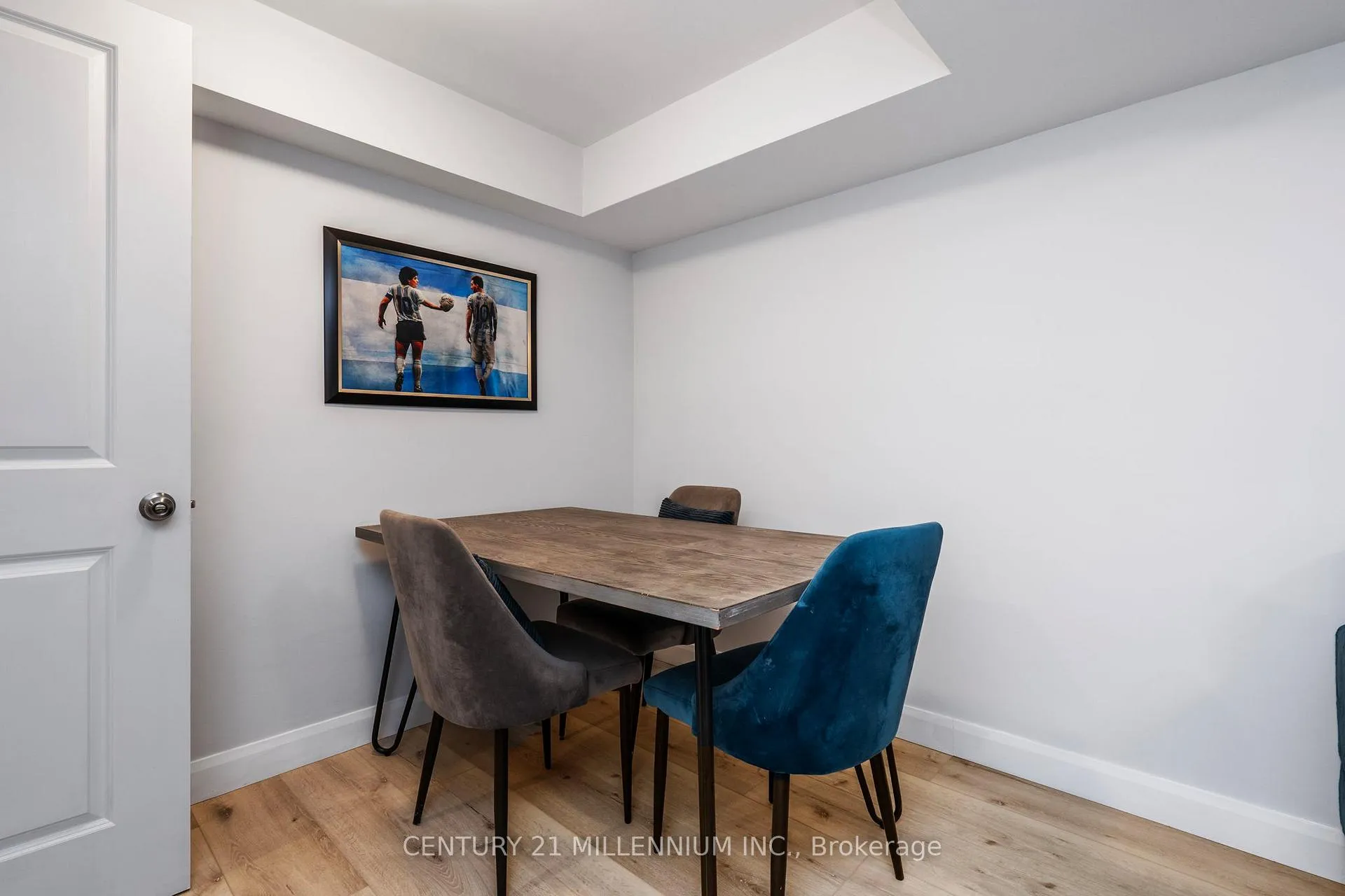 Photo 36 of 19 Arietta Lane, Hamilton, Stoney Creek — HOMEH