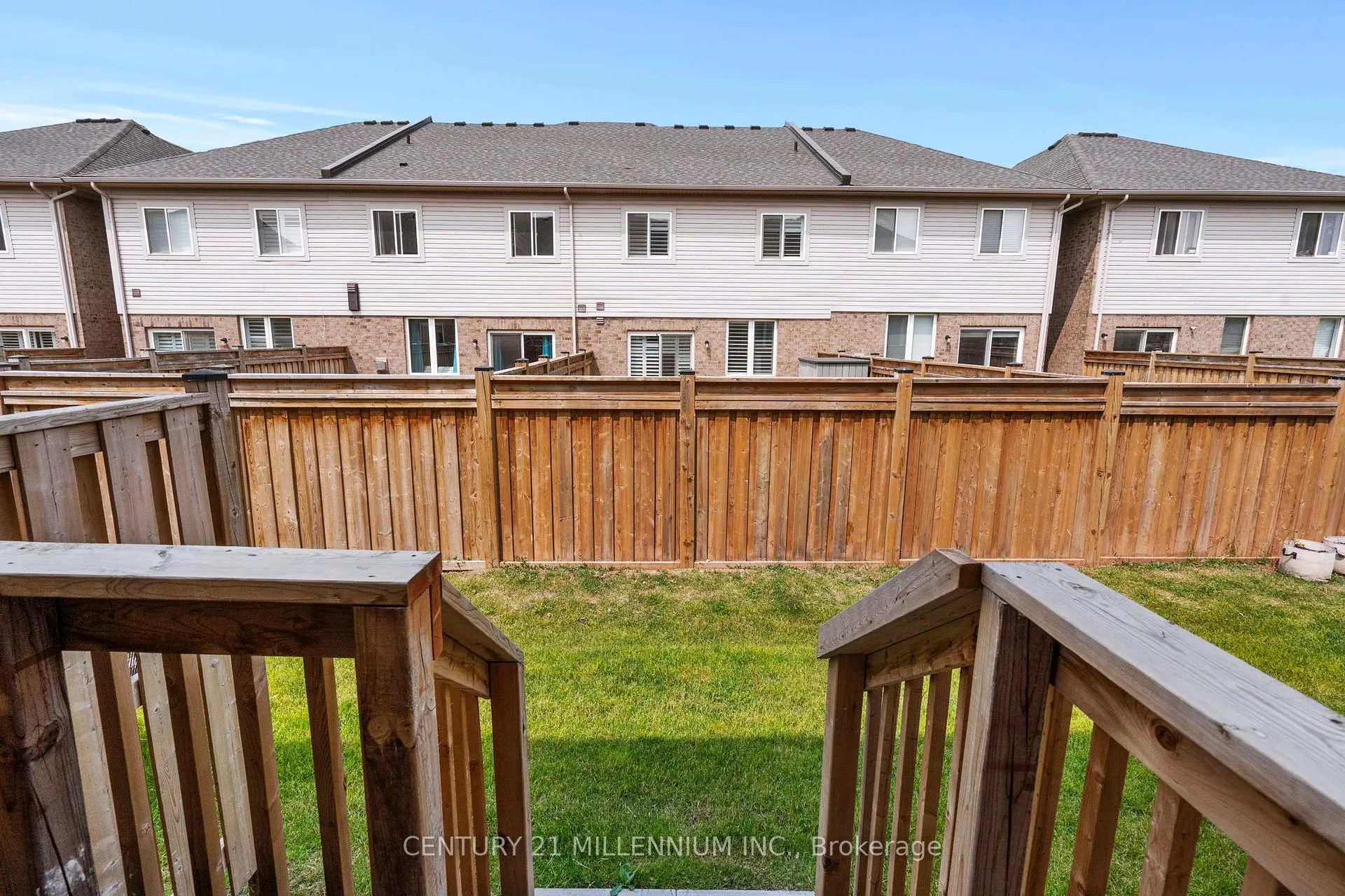 Photo 39 of 19 Arietta Lane, Hamilton, Stoney Creek — HOMEH