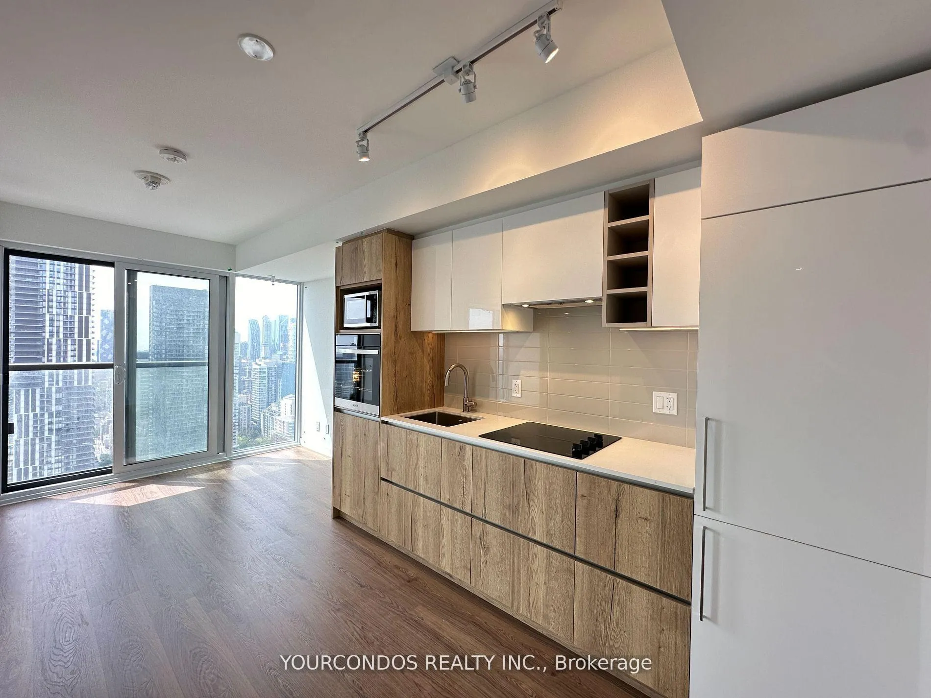 Photo 2 of Unit 3917, 319 Jarvis Street, Toronto, Moss Park — HOMEH