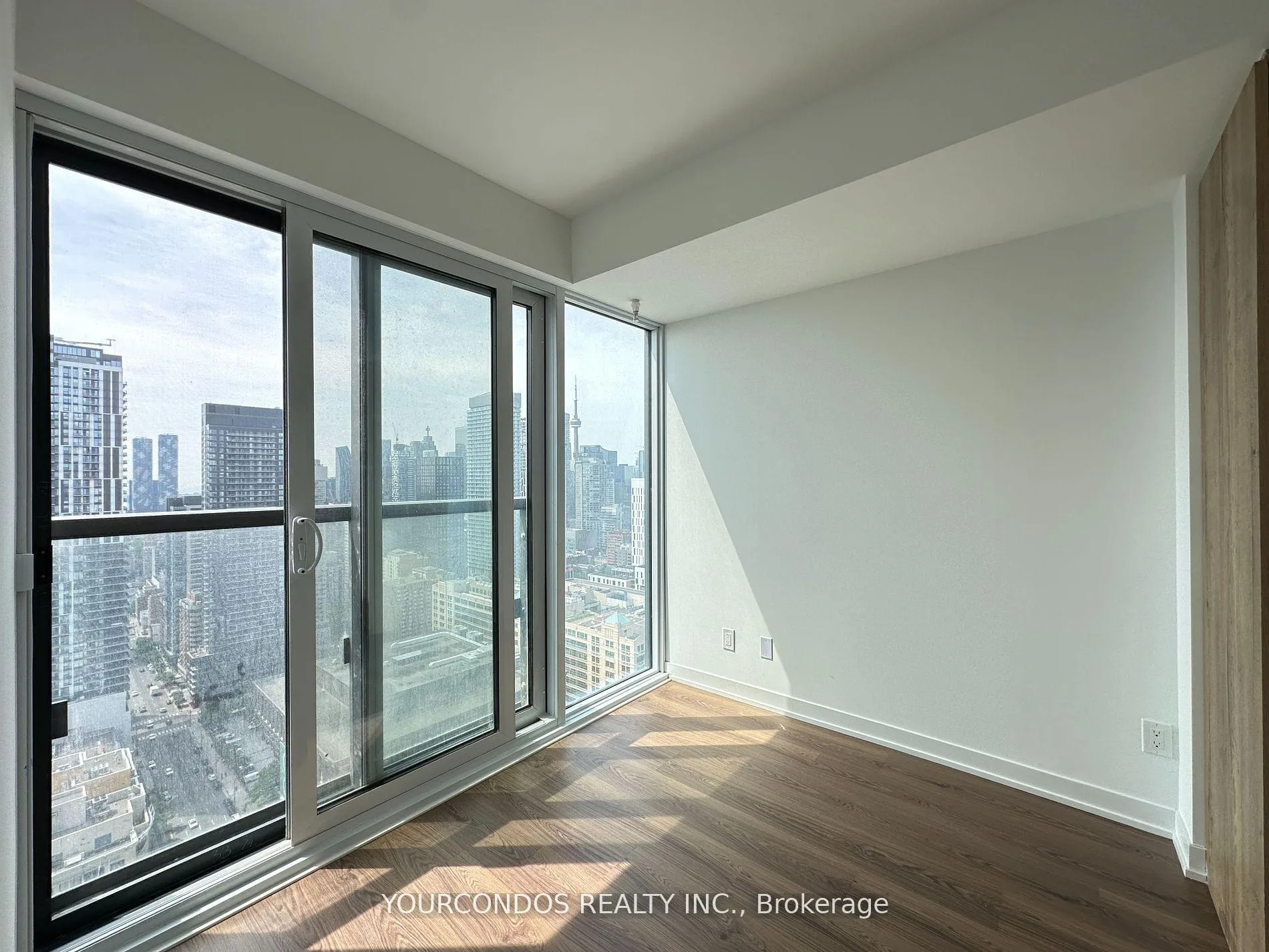 Photo 3 of Unit 3917, 319 Jarvis Street, Toronto, Moss Park — HOMEH