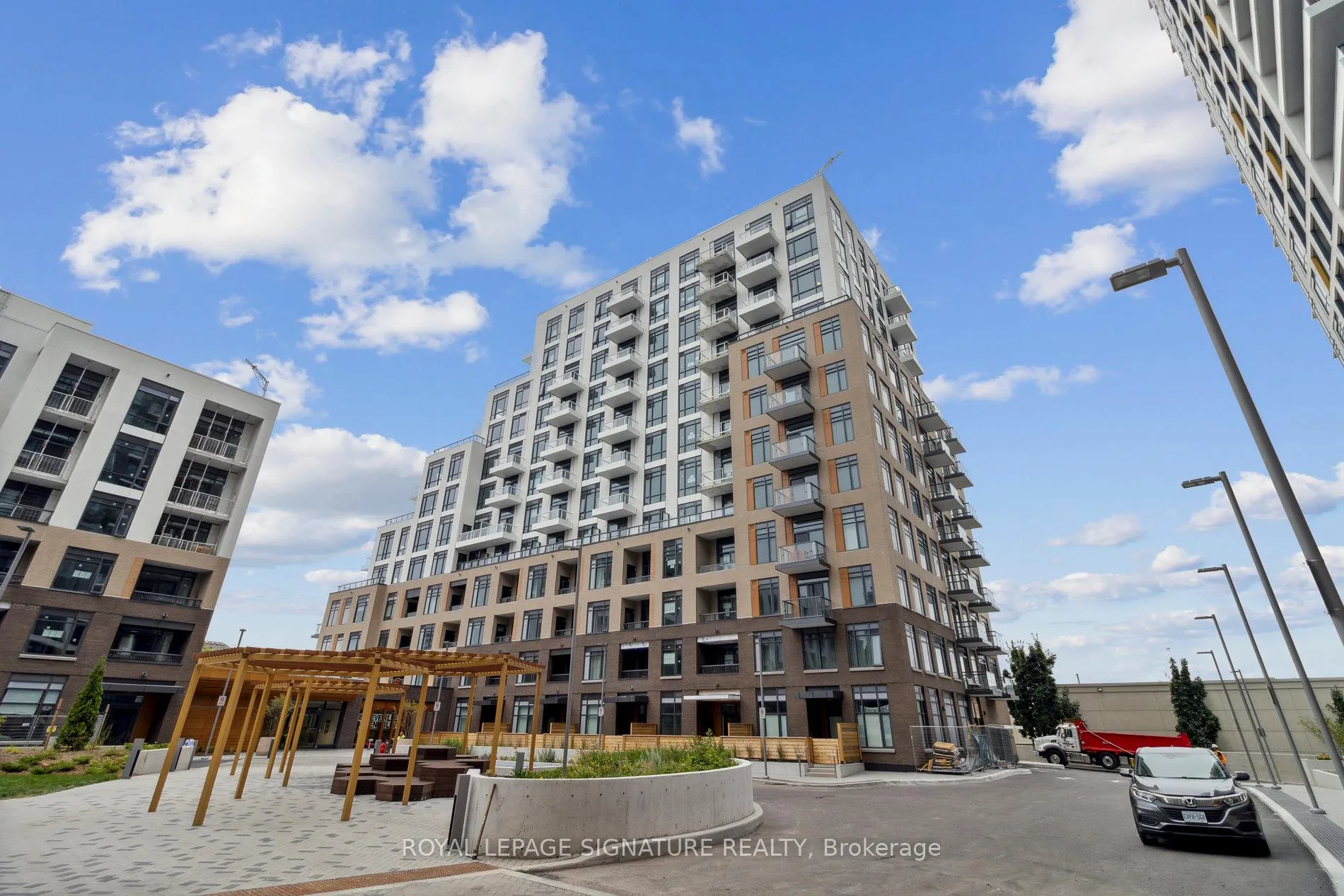 Front of Unit C512, 8 Beverley Glen Boulevard